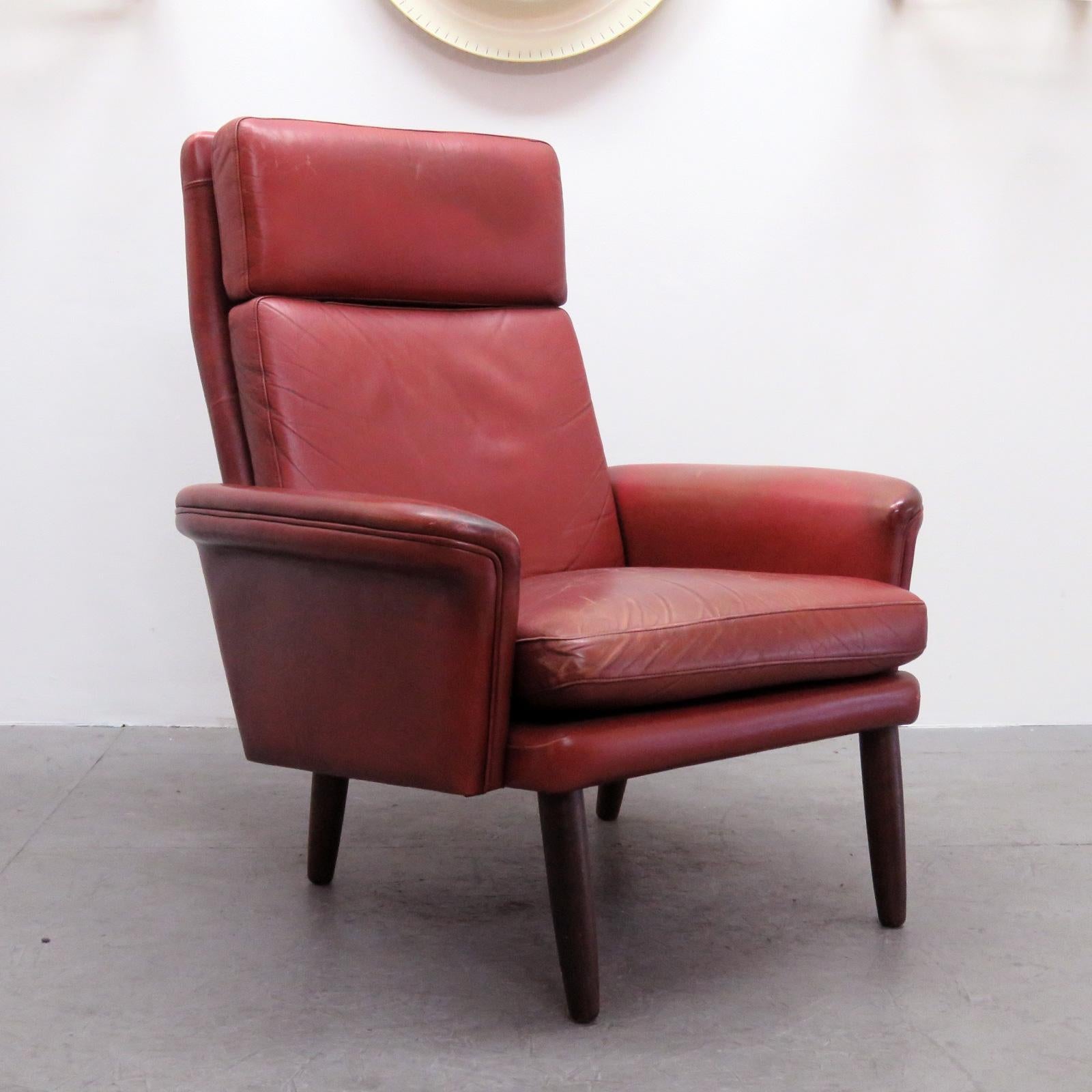 Danish High Back Leather Lounge Chair, 1960 In Good Condition For Sale In Los Angeles, CA