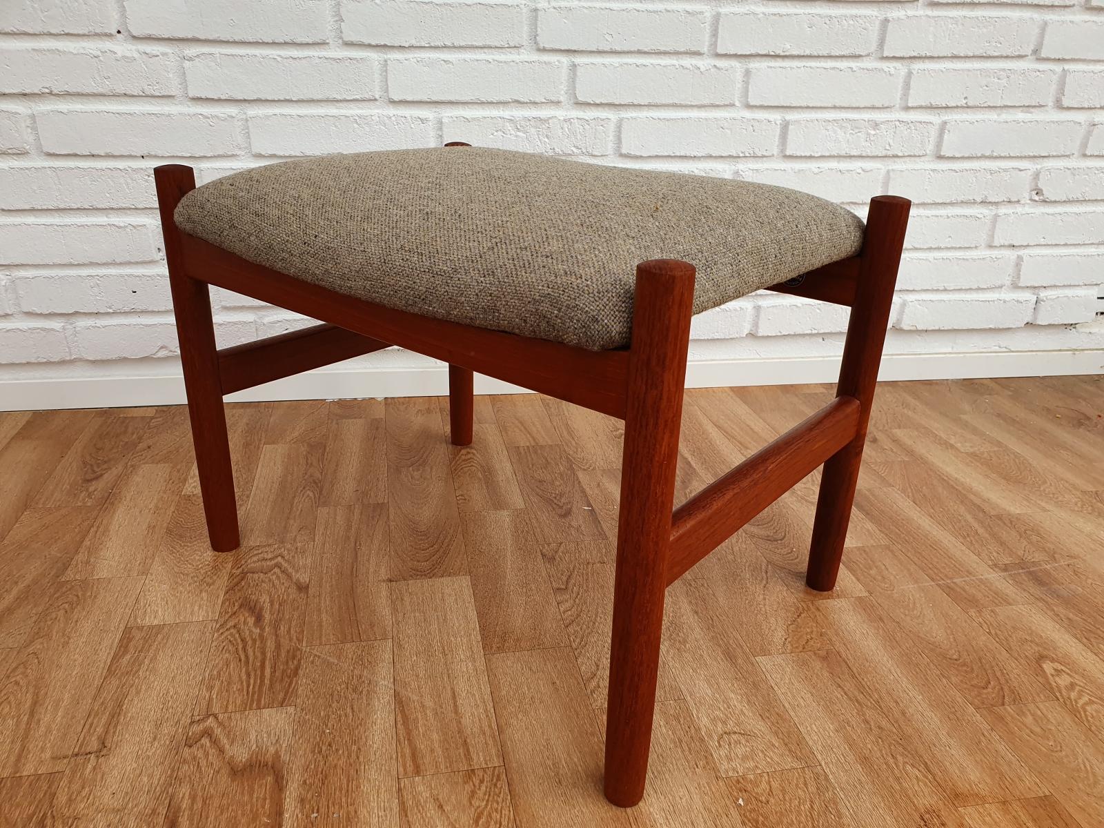 Danish High-Backed Armchair, Kvadrat Wool by Nana Ditzel, Completely Renovated In Good Condition In Tarm, DK