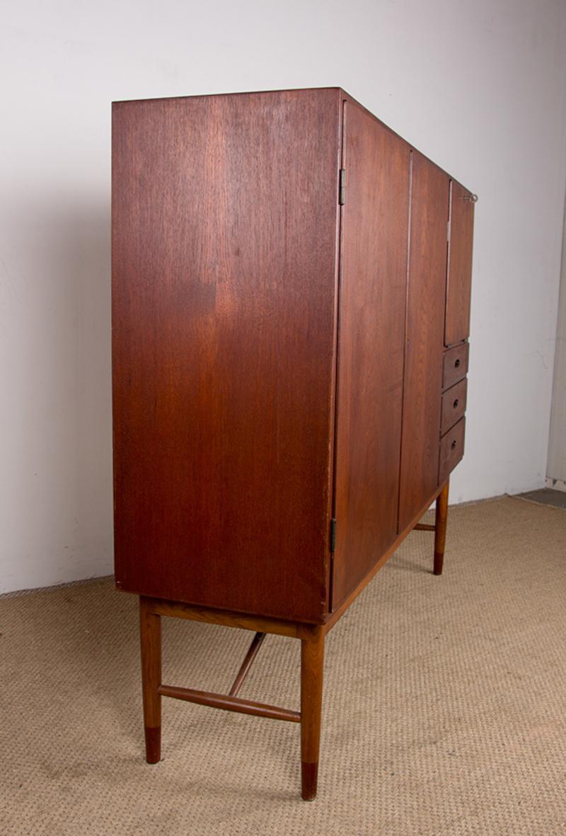 Tablero alto danés de teca y roble por Kurt Ostervig para Randers Mobelfabrik 1960. en venta 9