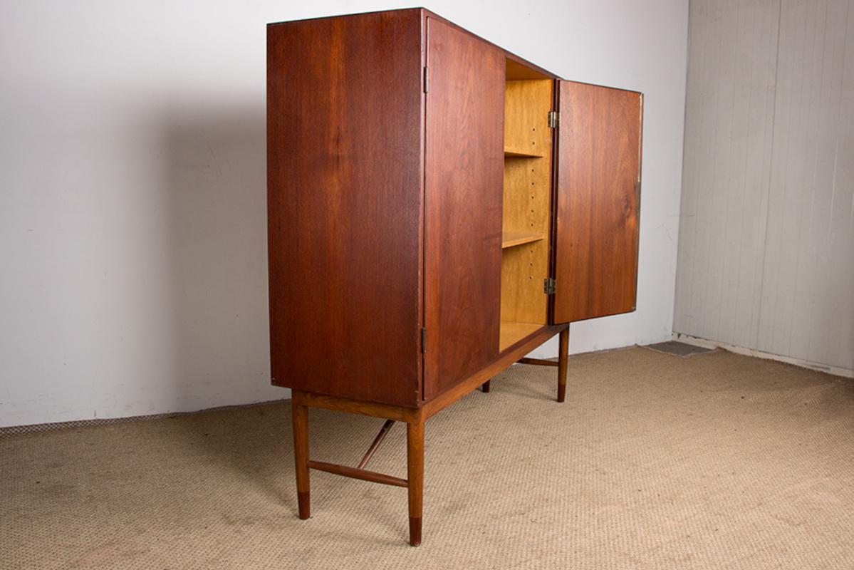 Tablero alto danés de teca y roble por Kurt Ostervig para Randers Mobelfabrik 1960. en venta 11