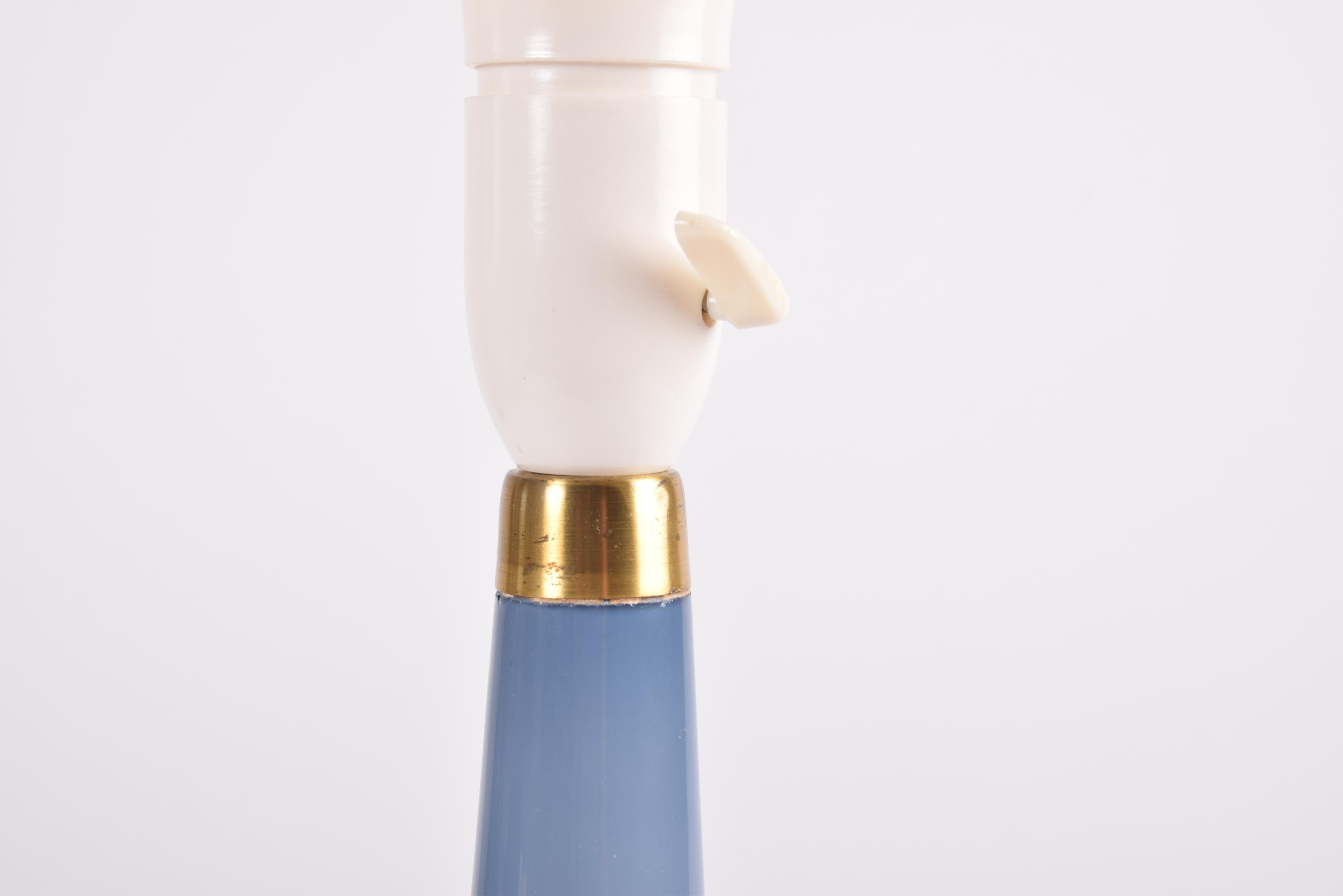 Danish Holmegaard Le Klint Table Lamp Dove Blue Glass with Lampshade, 1960s In Good Condition In Silkeborg, Silkeborg