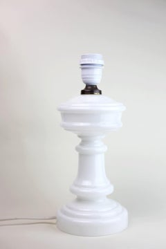 Dänische Holmegaard Tischlampe aus Opalglas von Per Lütken