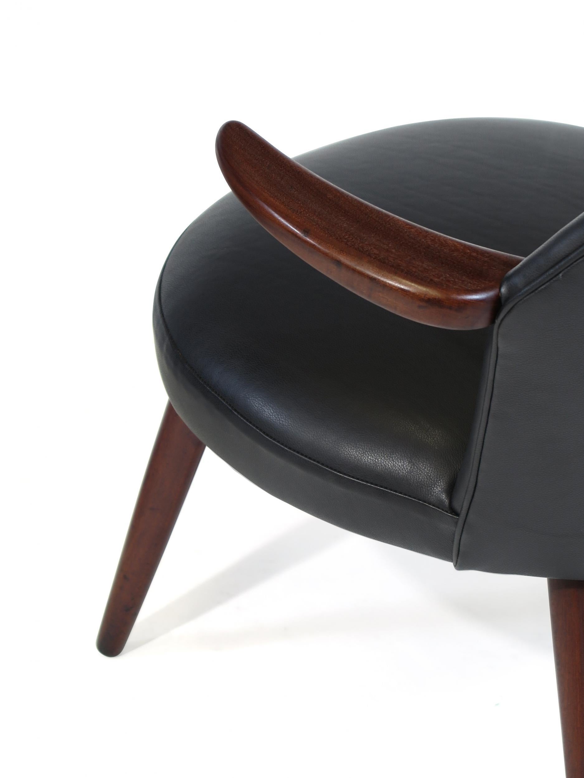 Danish Horn Lounge Chairs 2