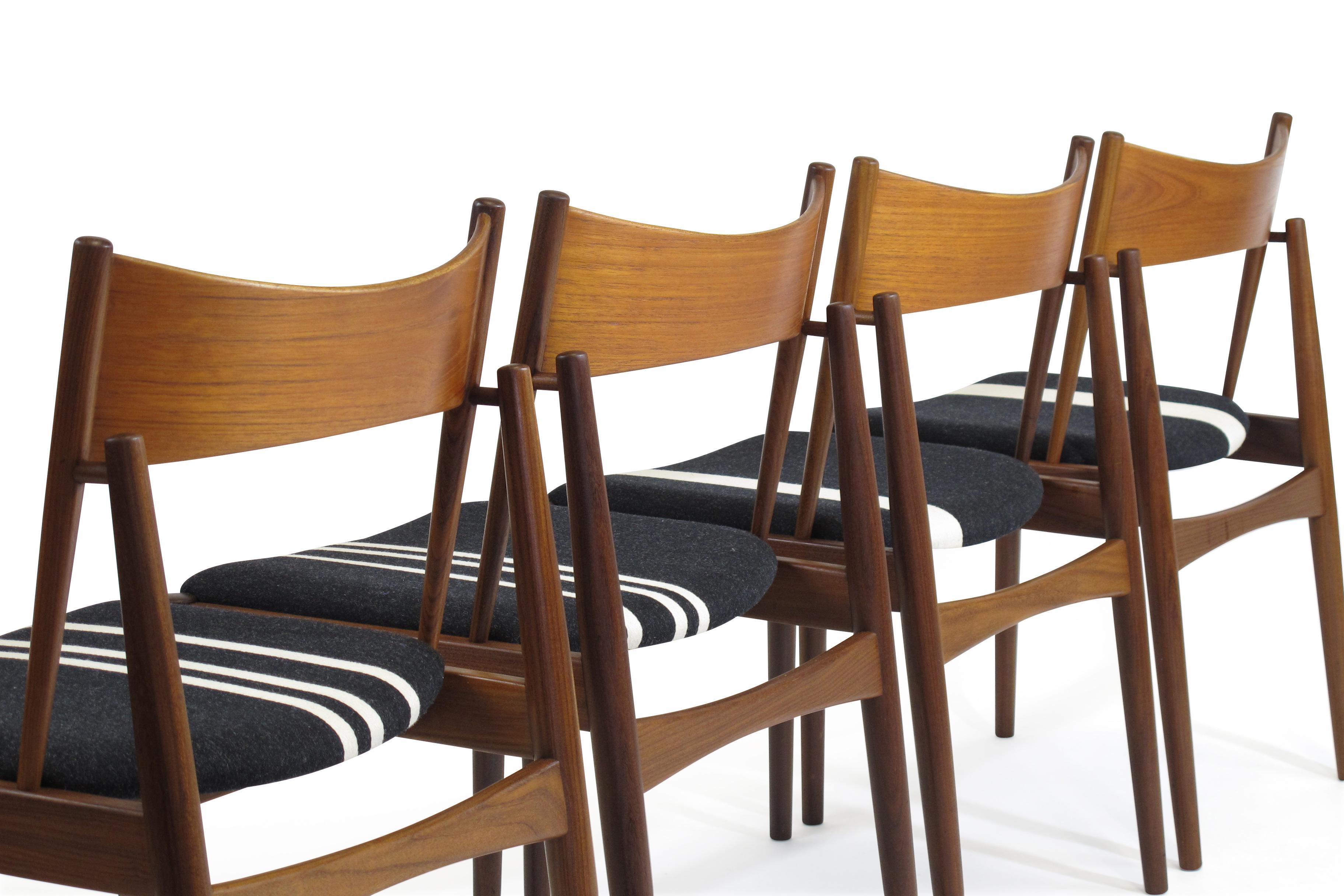 Danish H.W Klein Teak Dining Chairs, Set of Four In Excellent Condition In Oakland, CA