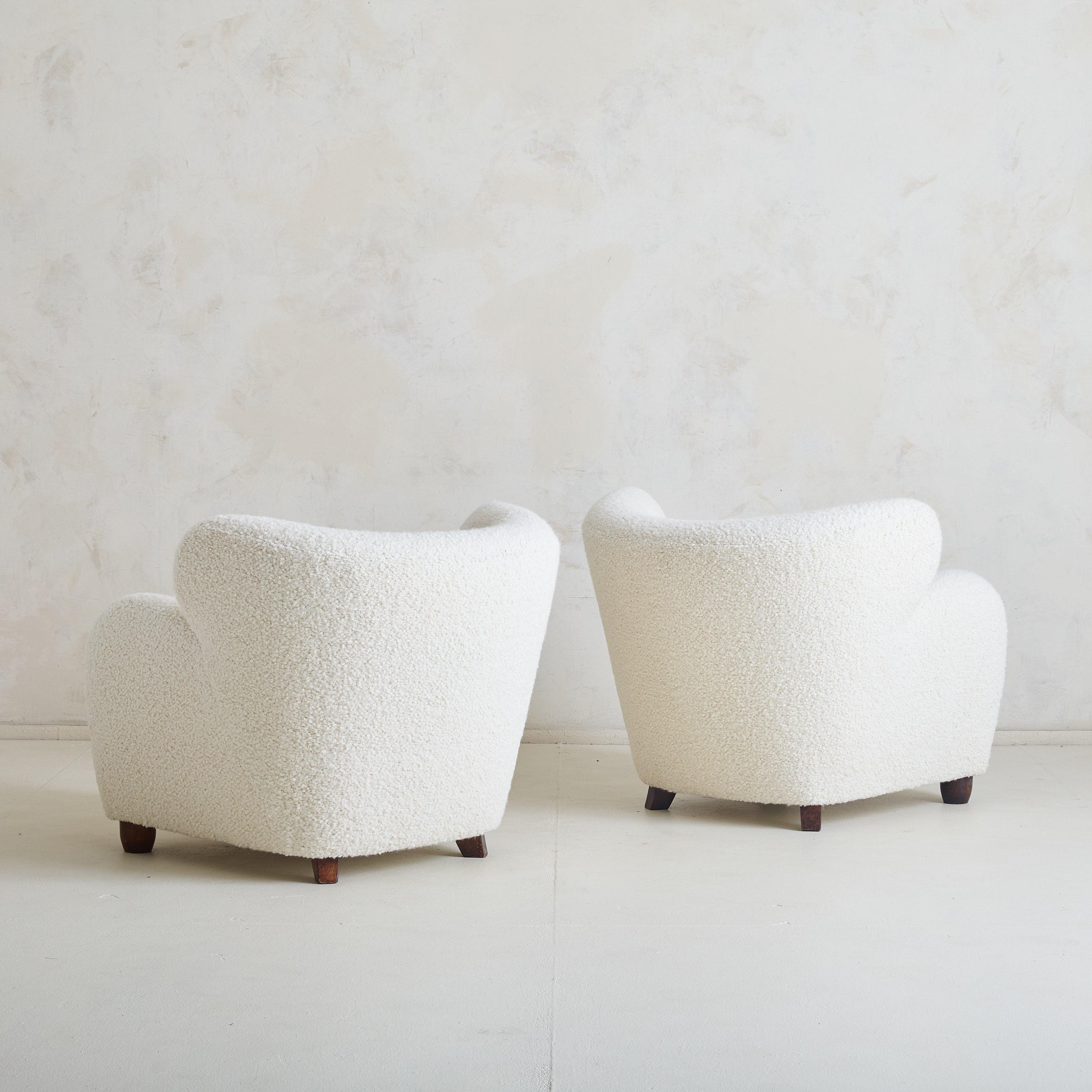 Danois Fauteuil de salon danois en ivoire dans le style de Flemming Lassen, 1935 en vente