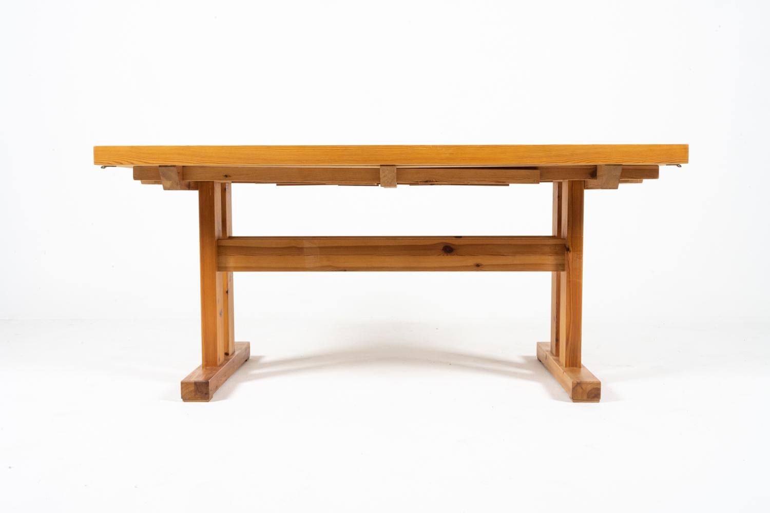 Danish Jens Lyngsoe-Style Pine Trestle Dining Table, c. 1980's In Good Condition For Sale In Norwalk, CT
