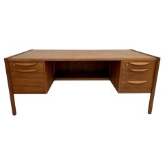 Jens Risom Grand bureau exécutif en noyer Mid Century USA