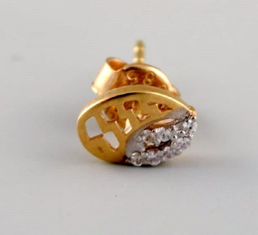 Round Cut Danish Jeweler, a Pair of Ear Studs in 14 Carat Gold with Bright Diamonds For Sale