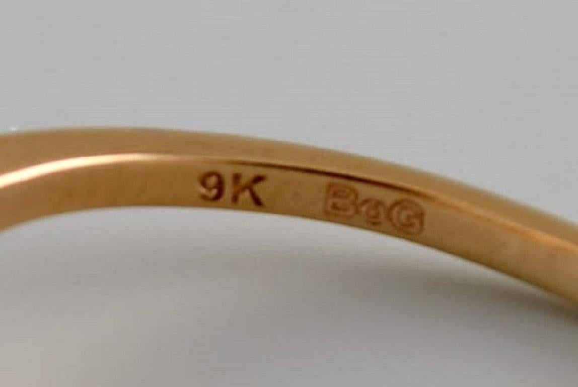 Dänischer Juwelier, Vintage-Ring aus 8-karätigem Gold, verziert mit Zuchtperlen Damen im Angebot