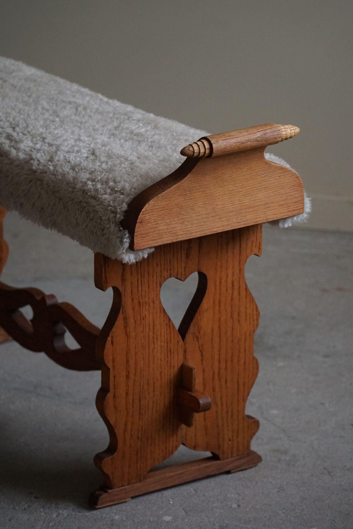 Organic Modern Danish Jugendstil, Art Nouveau Stool / Piano Bench in Oak & Lambswool, 1900s