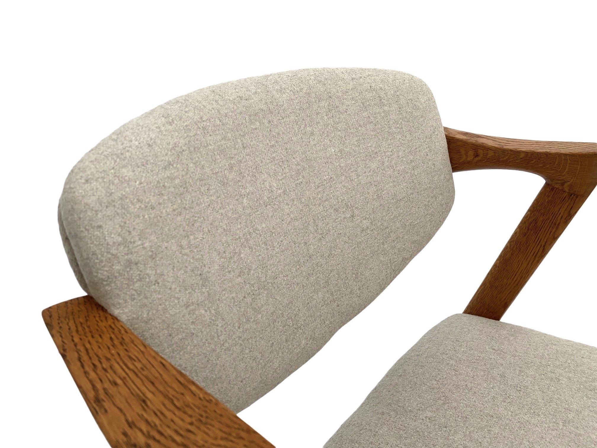 Danish Kai Kristiansen Set of 4 Model 42 Oak and Cream Wool Dining Chairs 5