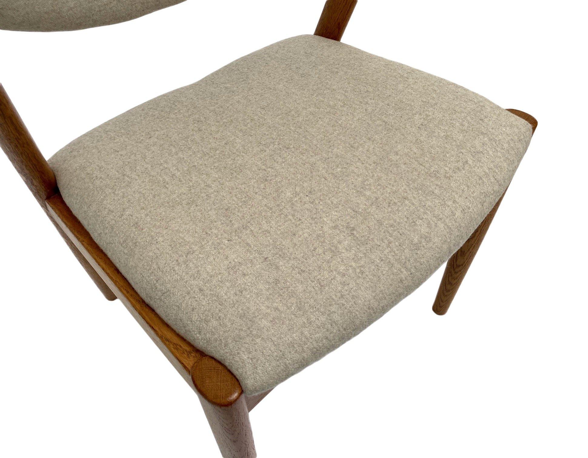 Danish Kai Kristiansen Set of 4 Model 42 Oak and Cream Wool Dining Chairs 7