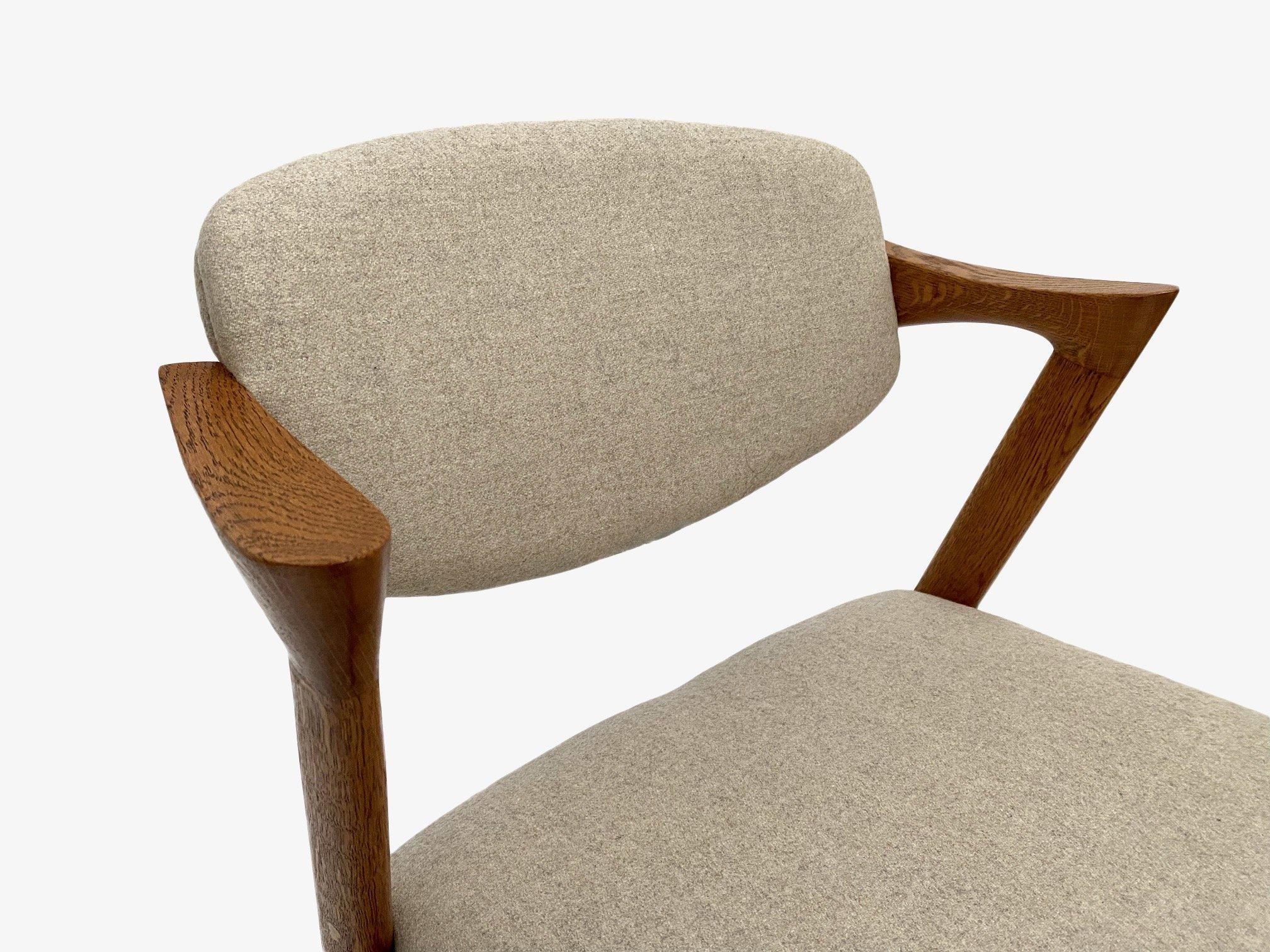 Danish Kai Kristiansen Set of 4 Model 42 Oak and Cream Wool Dining Chairs 2