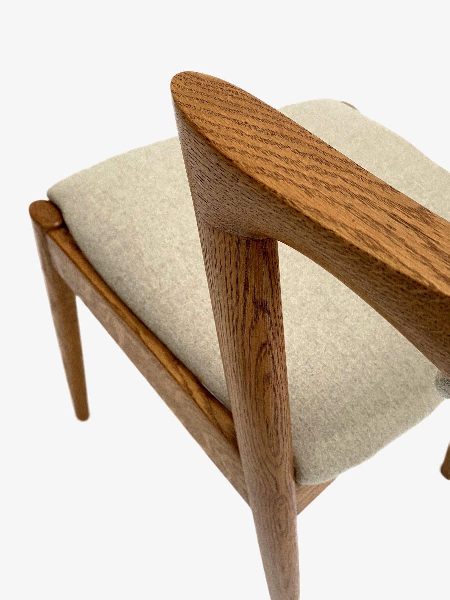 Danish Kai Kristiansen Set of 4 Model 42 Oak and Cream Wool Dining Chairs 3