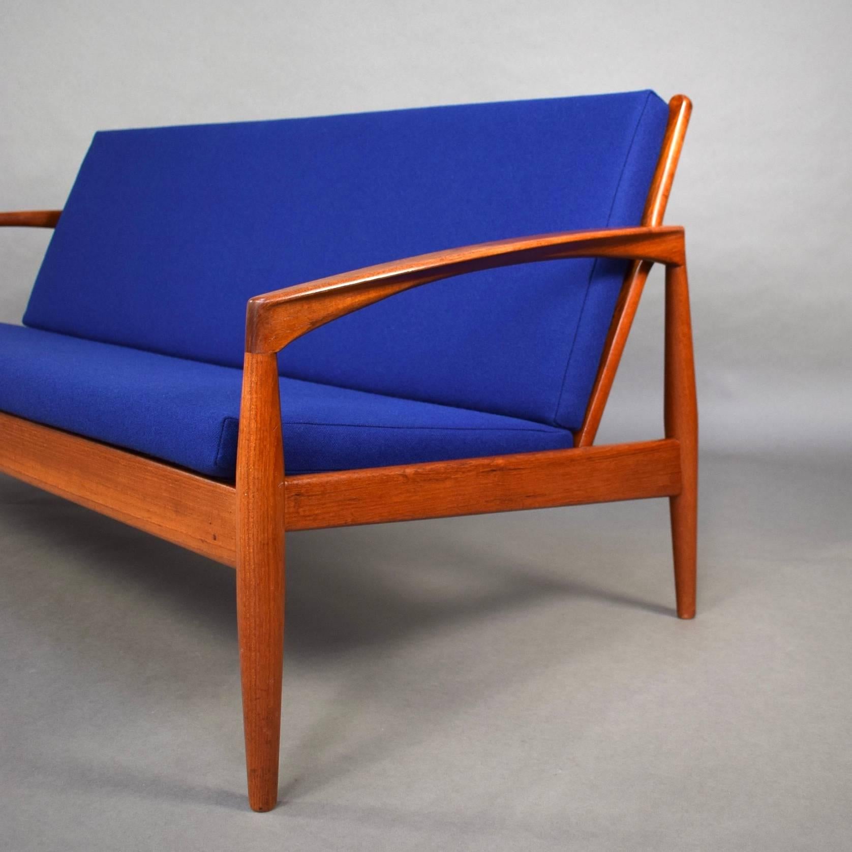 kai kristiansen paper knife sofa