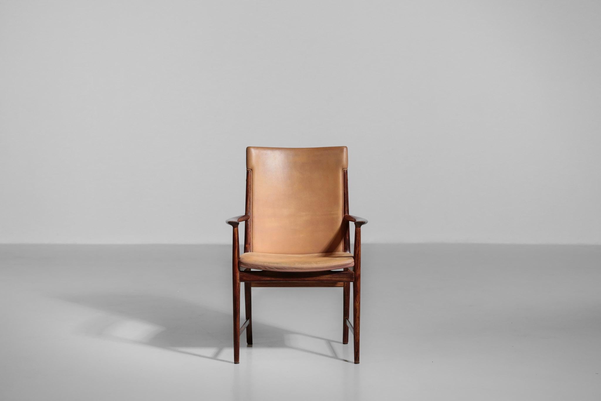 Cuir Fauteuil danois Kai Lyngfeldt Larsen en cuir scandinave Soren Willadsen en vente