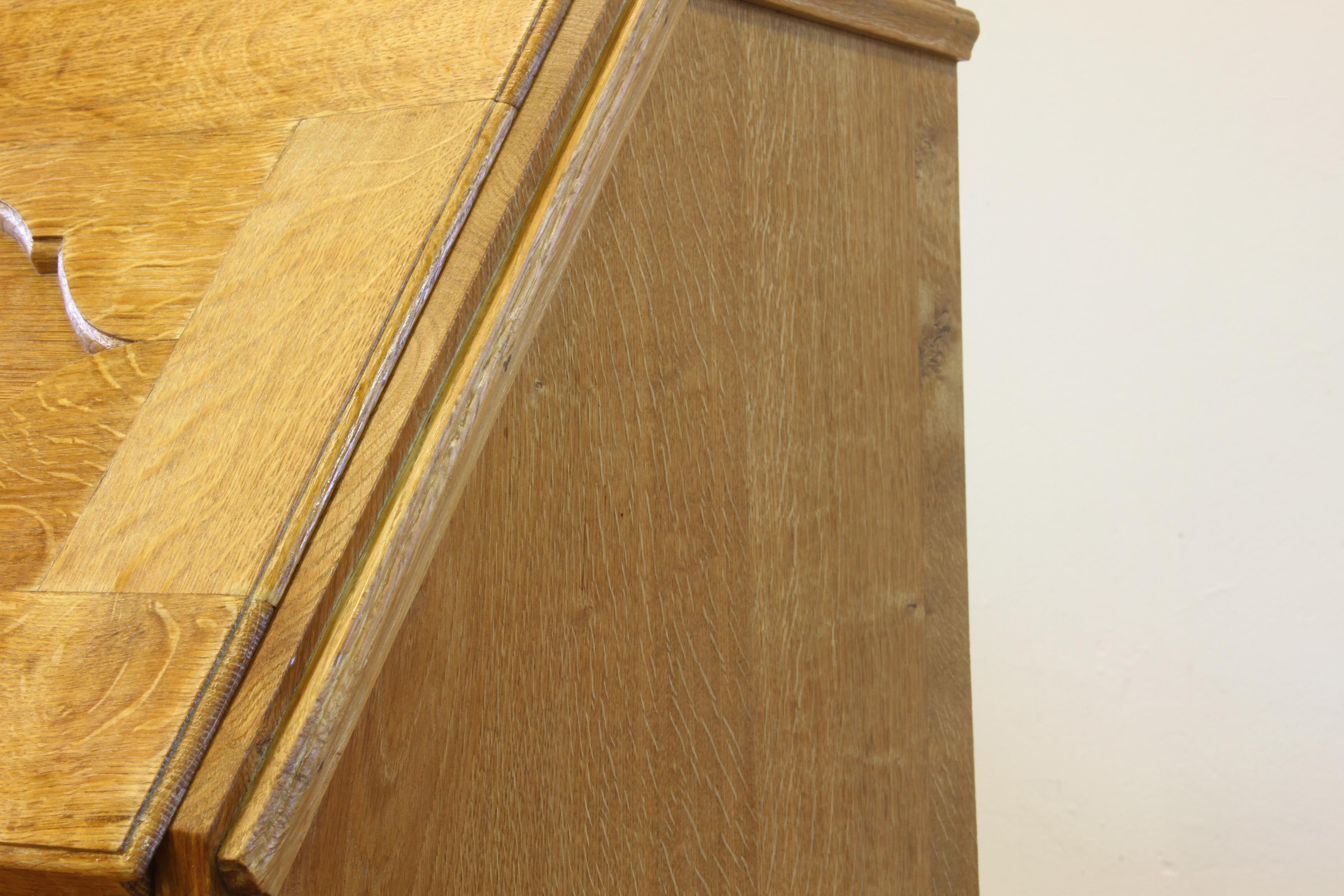 Segreteria danese in Oak in stile Kjærnulf/Barocco, scrivania con fronte inclinato in vendita 4