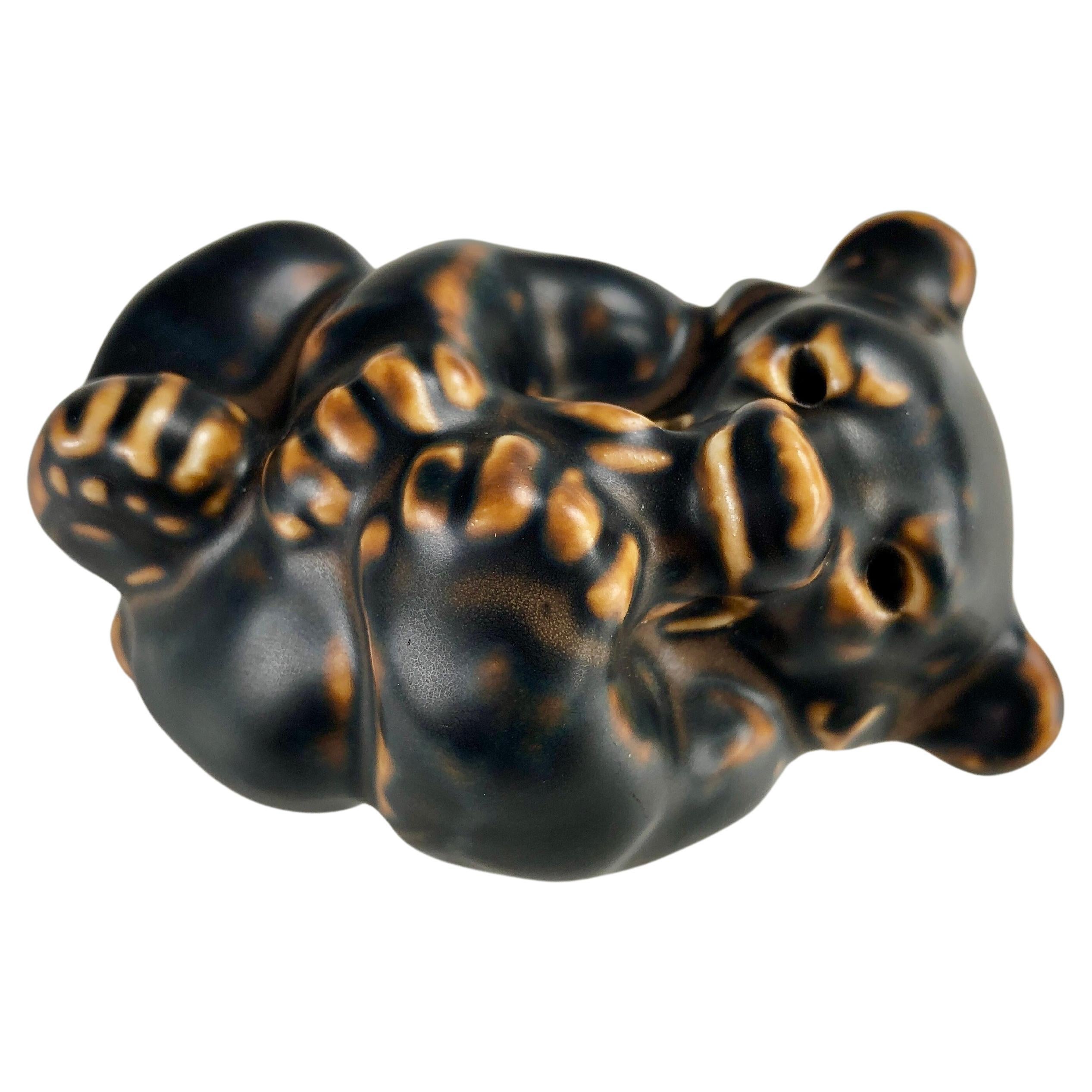 Figurita danesa Knud Kyhn Oso bebé para Royal Copenhagen