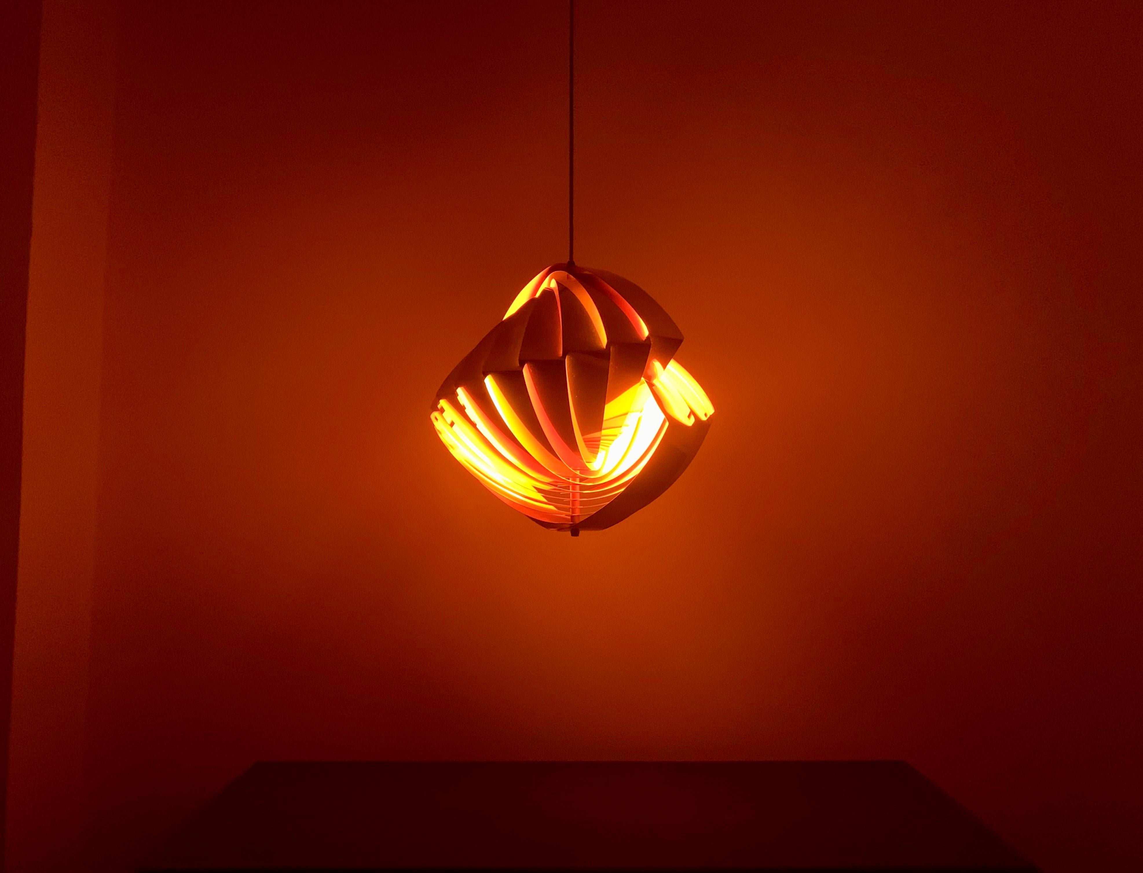 Lámpara colgante danesa Konkylie de Louis Weisdorf para Lyfa en venta 2