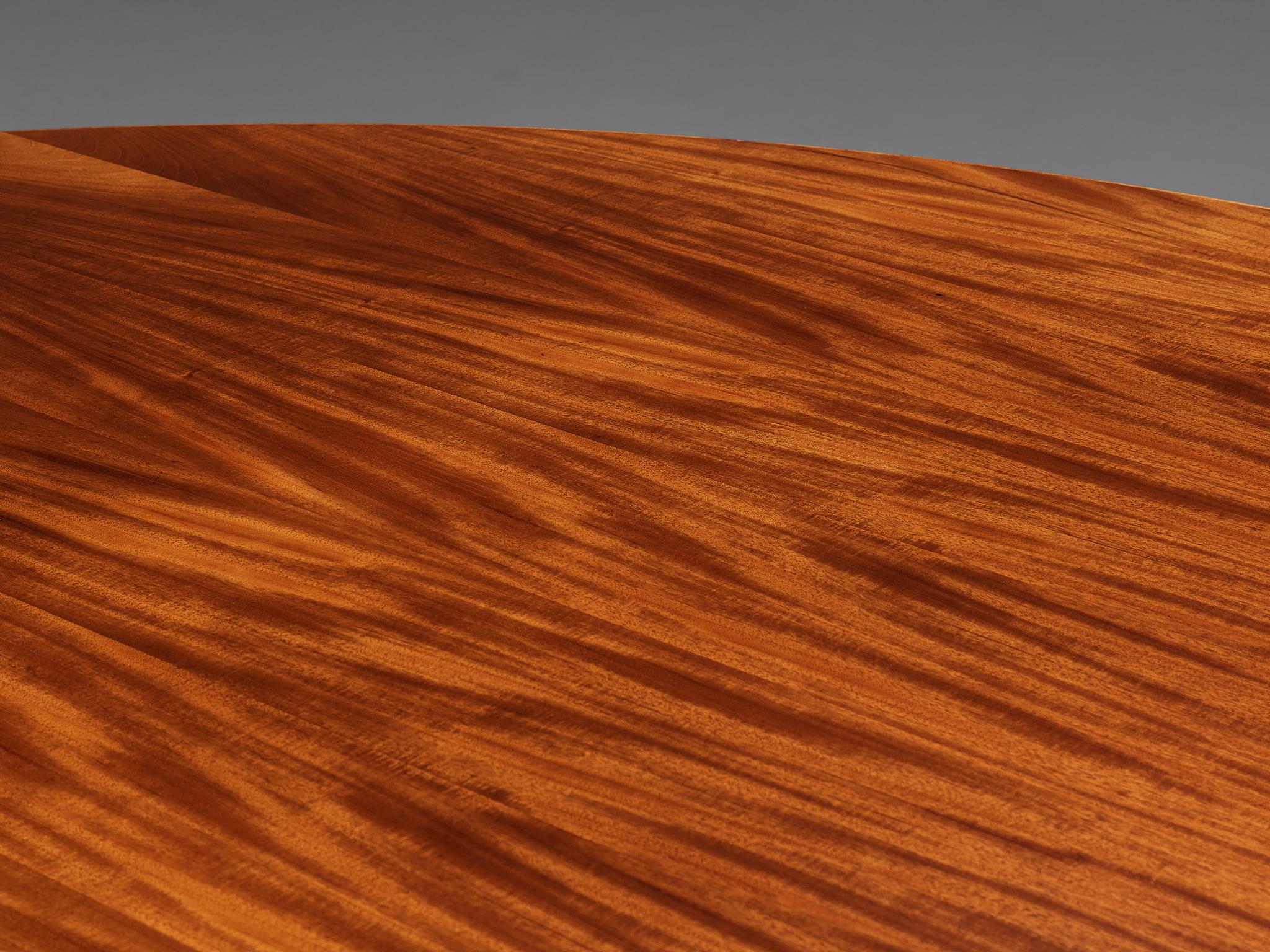 Gran Mesa de Comedor Oval Danesa de Caoba en venta 1