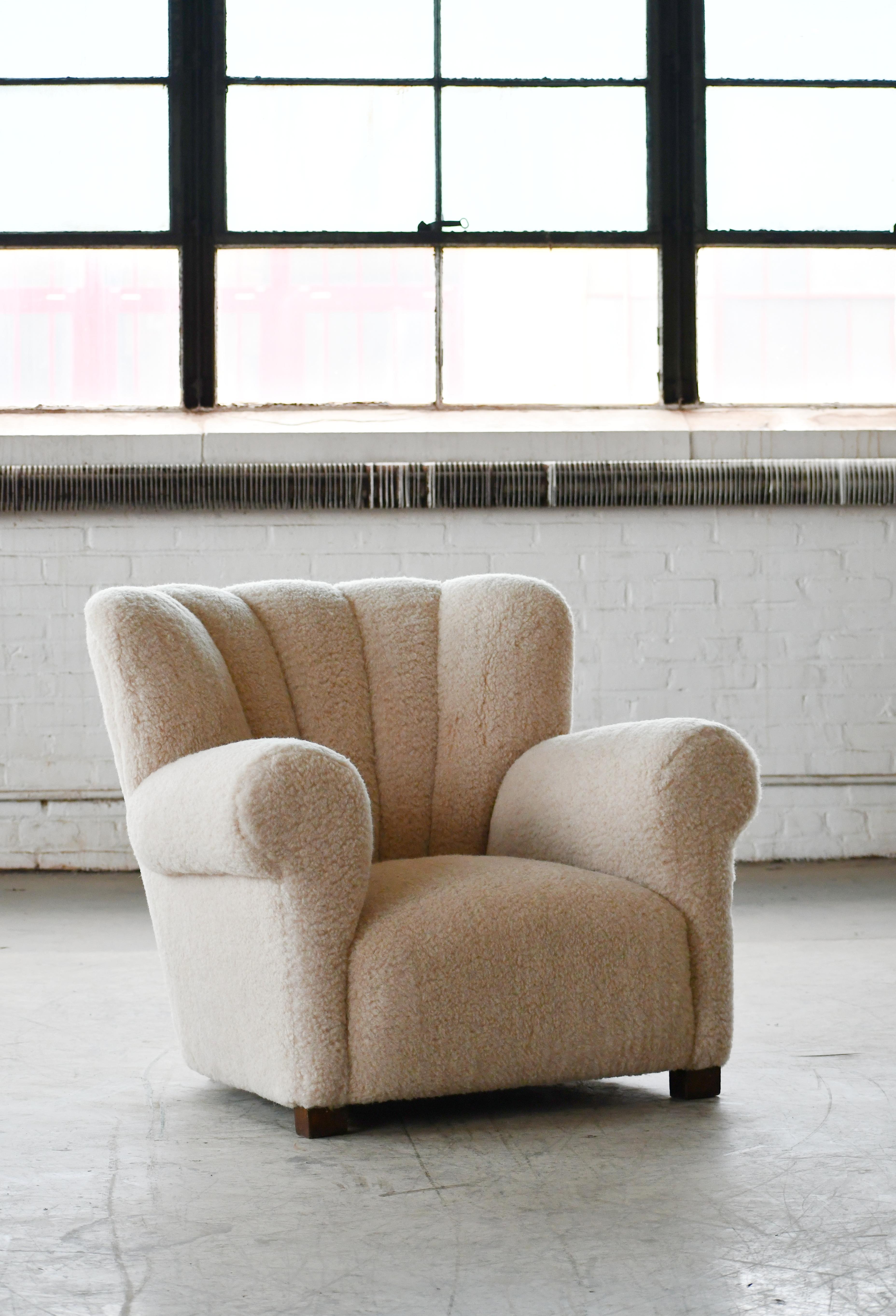 Mid-Century Modern Danish Large Size Club Chair in Beige Lambswool, 1940s