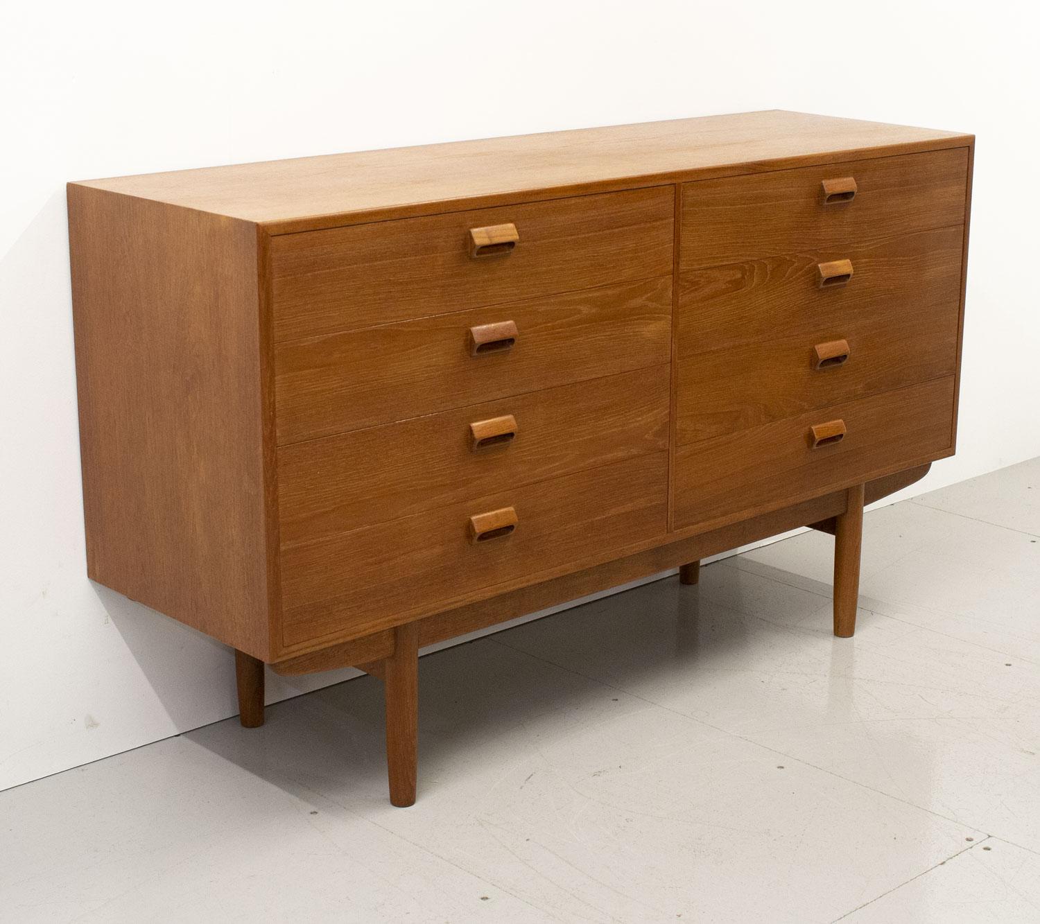 Danish Large Teak Chest of Drawers by Borge Mogensen for Soborg, 1950s For Sale 4