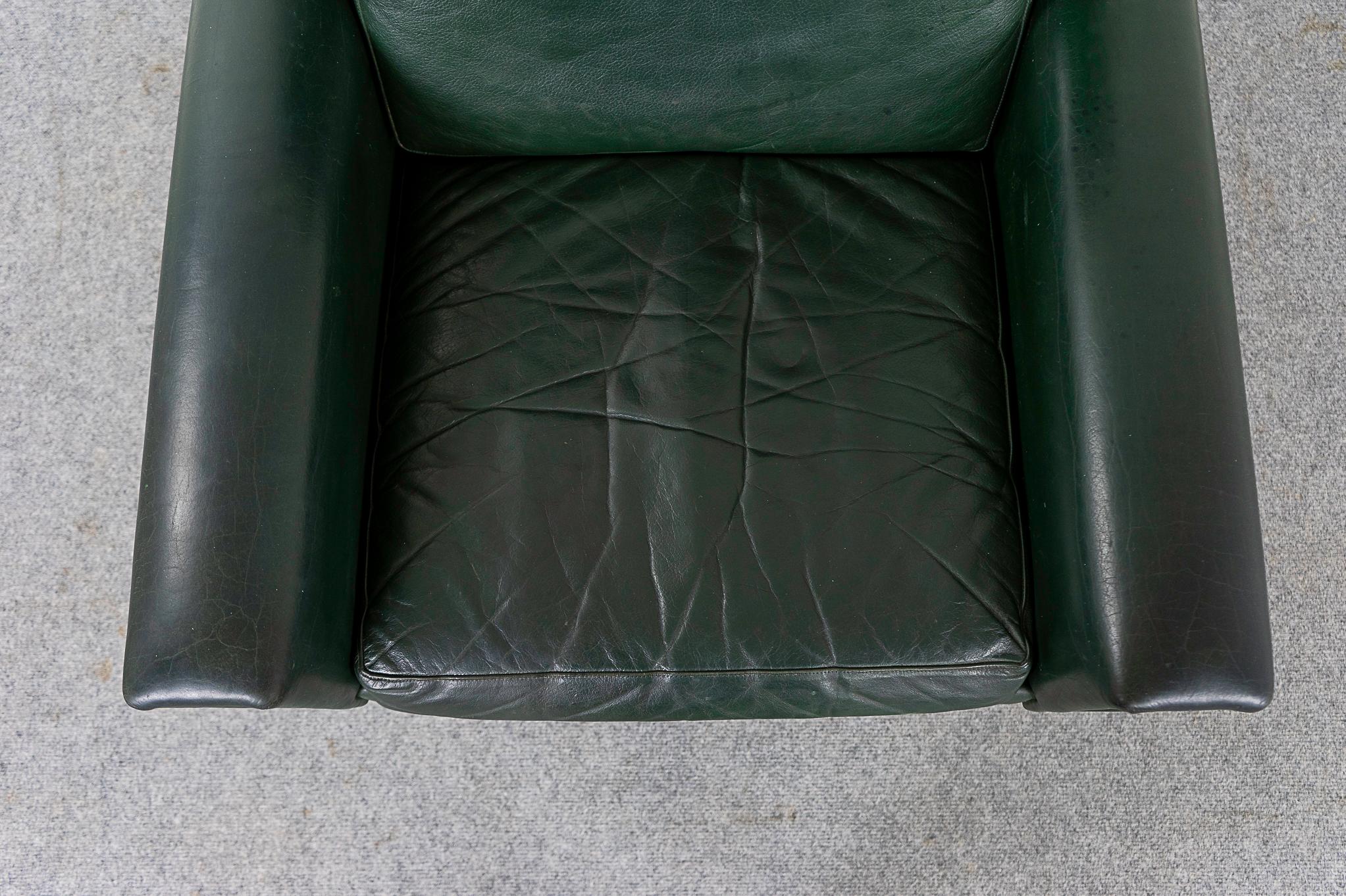 Danish Leather & Chrome Swivel Chair 7
