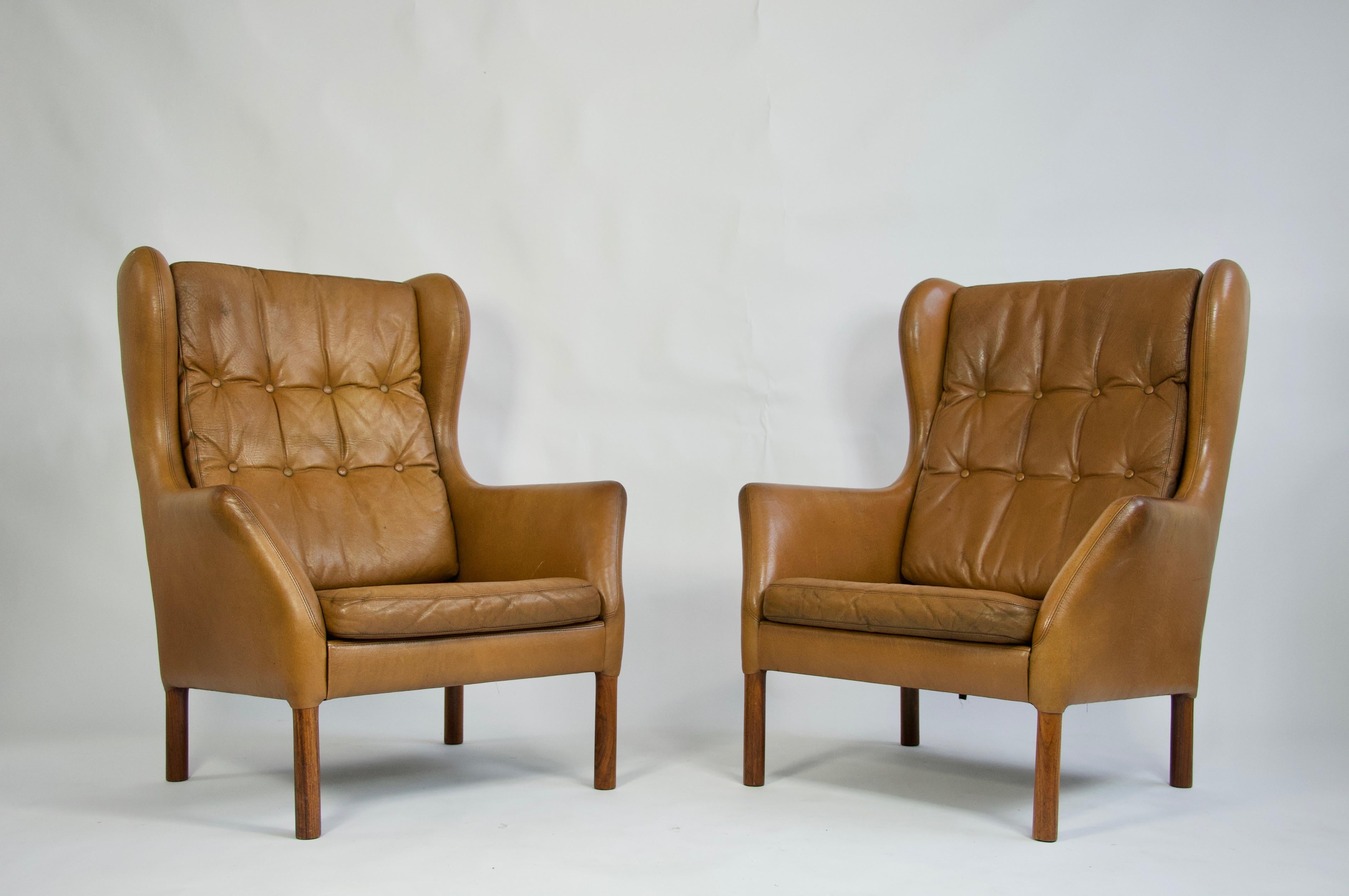 Danish Leather High Back Chairs (Dänisch) im Angebot