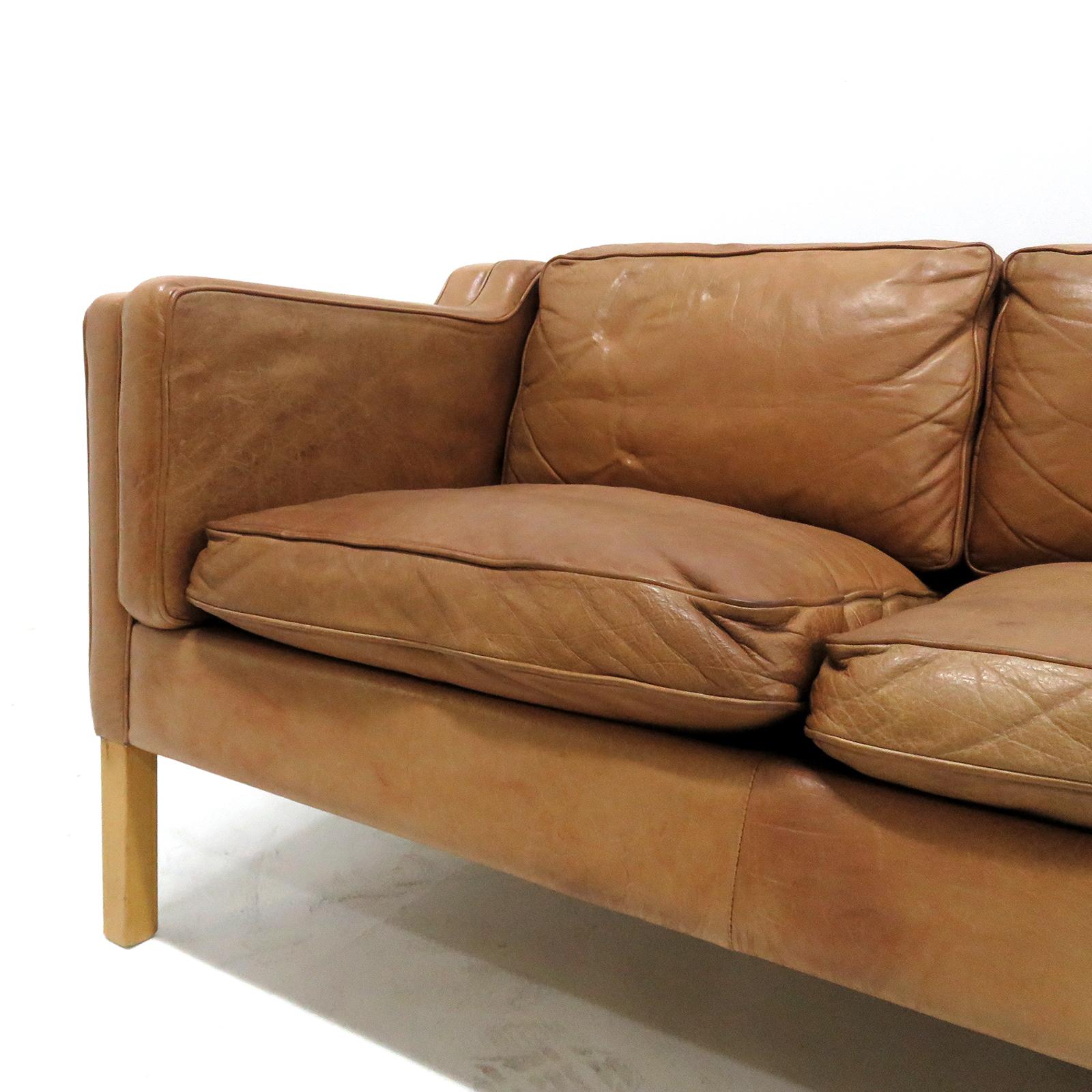 Danish Leather Sofa, 1960 In Good Condition In Los Angeles, CA