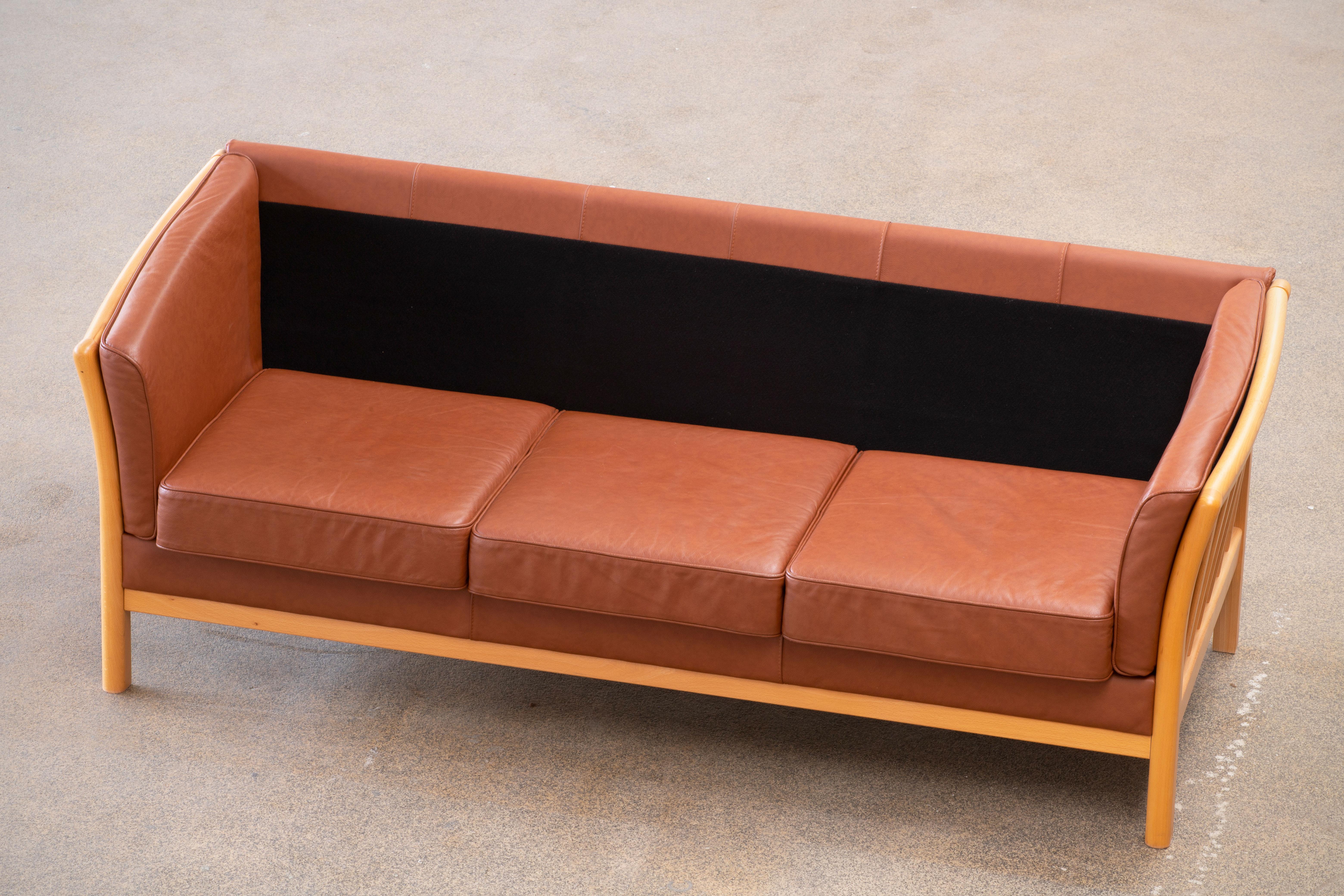 Danish Leather Sofa from the 70's 5