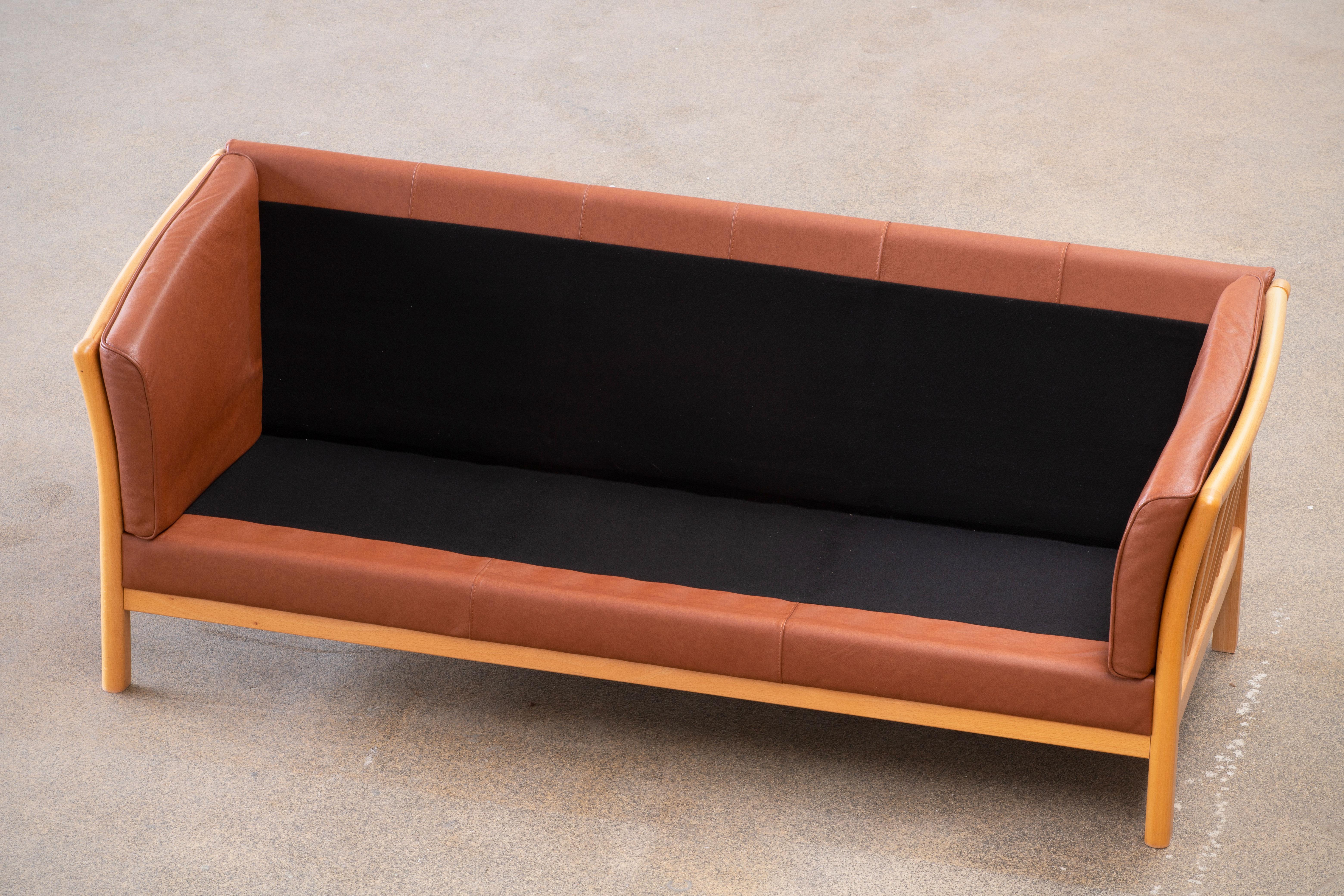 Danish Leather Sofa from the 70's 6