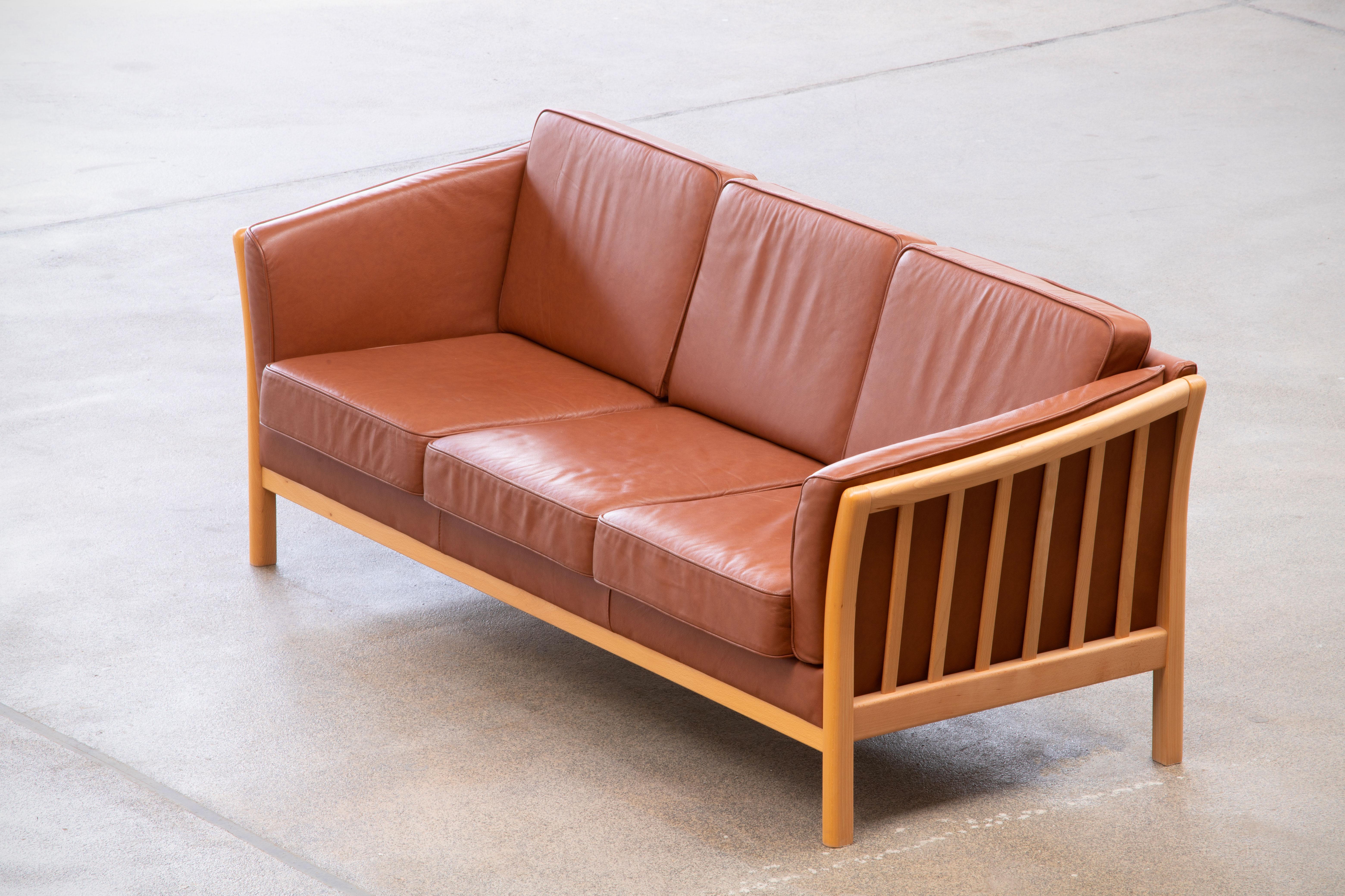 Danish Leather Sofa from the 70's 3
