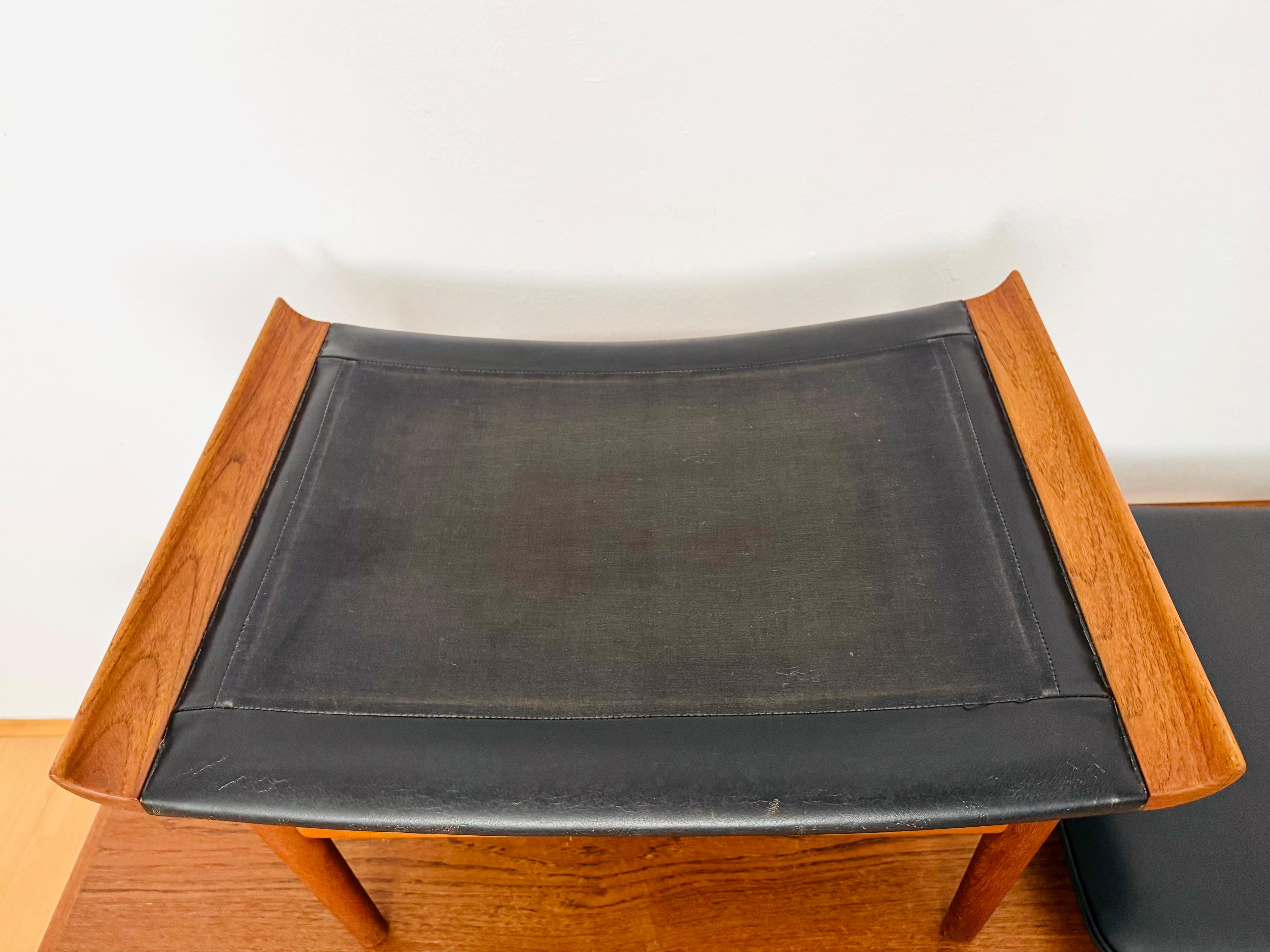 Danish Leather Stool by Finn Juhl for France and Son For Sale 7