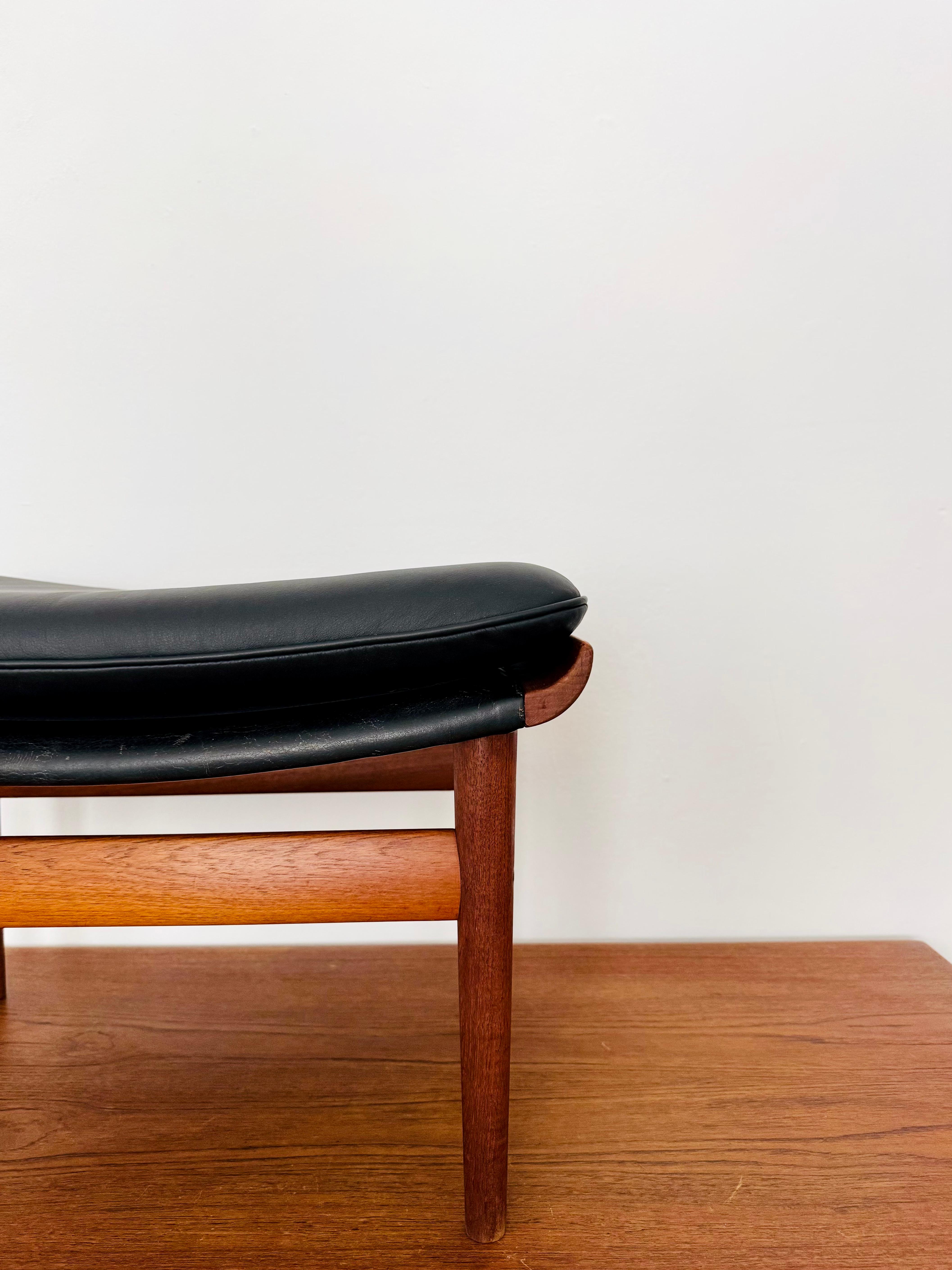 Danish Leather Stool by Finn Juhl for France and Son For Sale 2