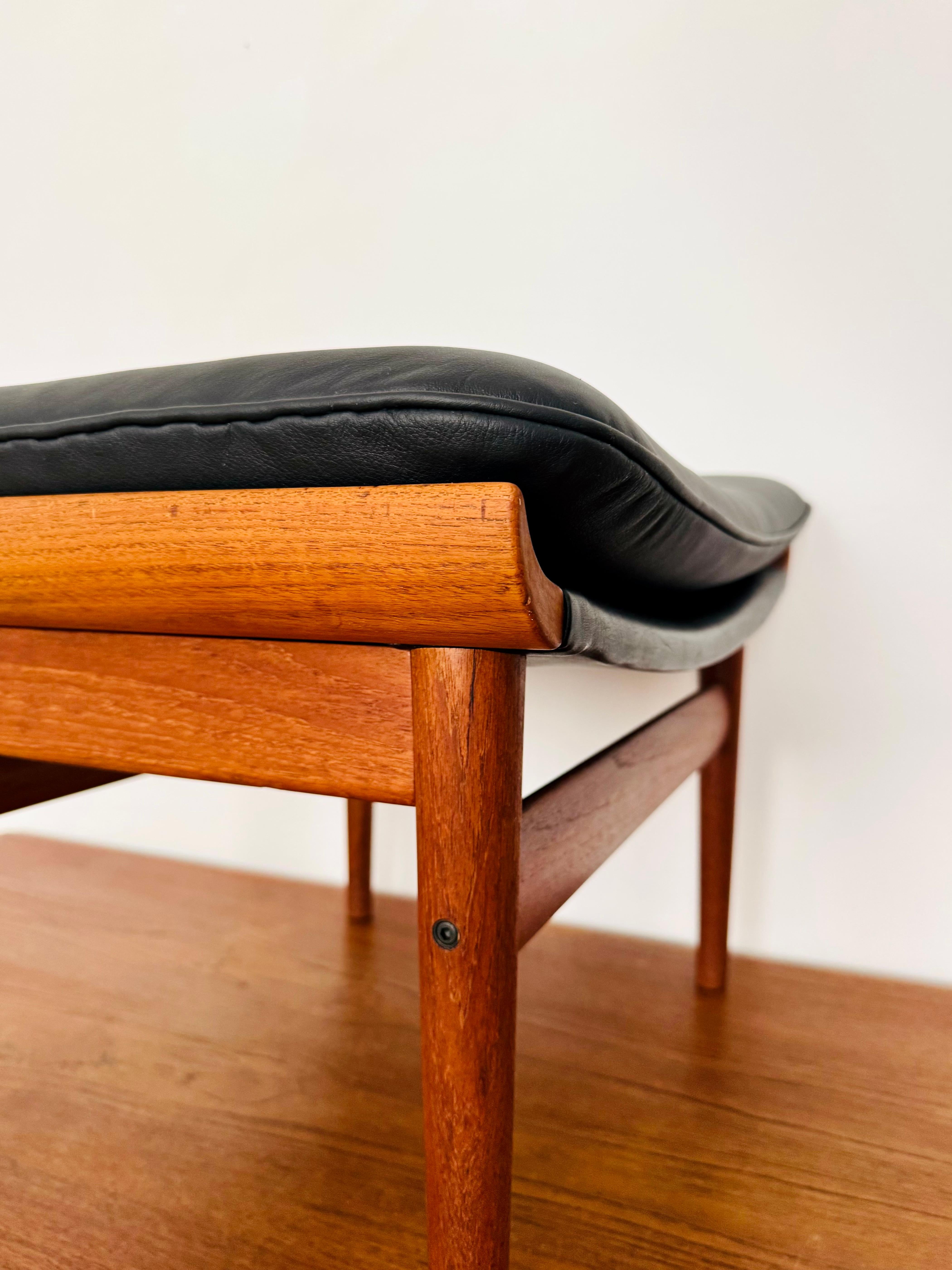 Danish Leather Stool by Finn Juhl for France and Son For Sale 3