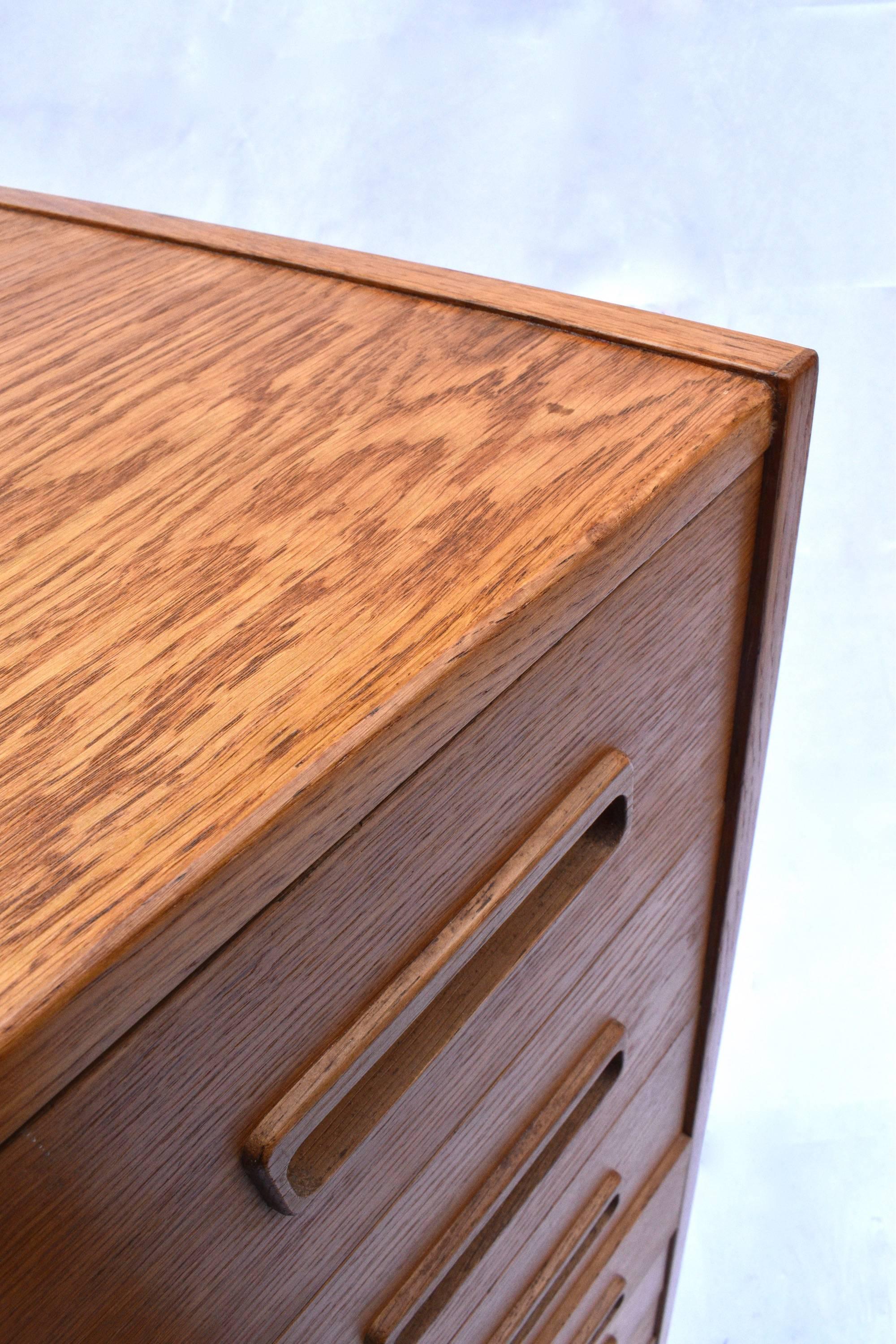 Danish Light Oak Tallboy Chest of Drawers Midcentury, 1960s In Excellent Condition In London, GB