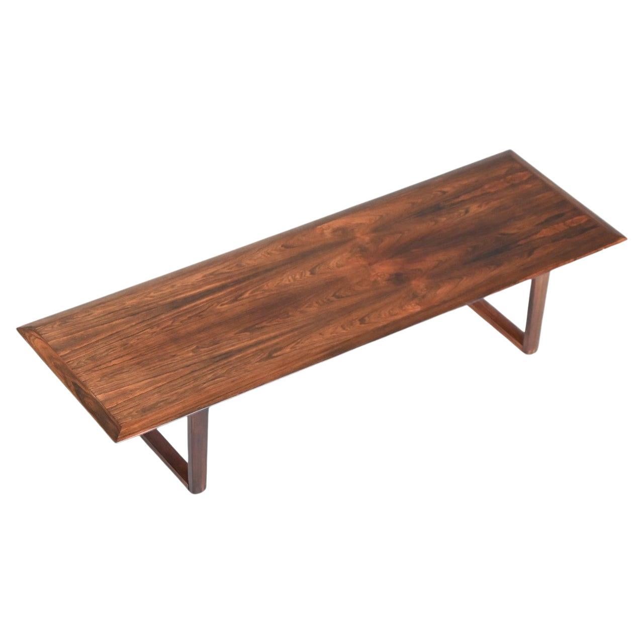 Danish long shaped coffee table in rosewood Denmark 1960 im Angebot
