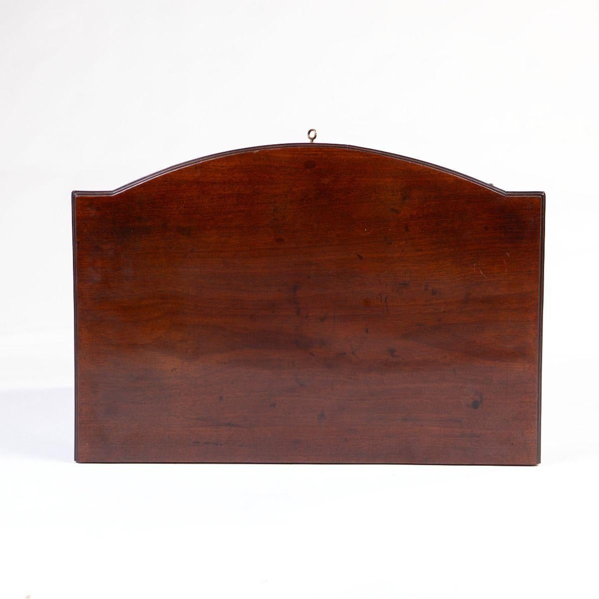 Danish Louis XVI Commode in Mahogany with Fluted Columns and Bronze Capitals In Good Condition For Sale In Kastrup, DK