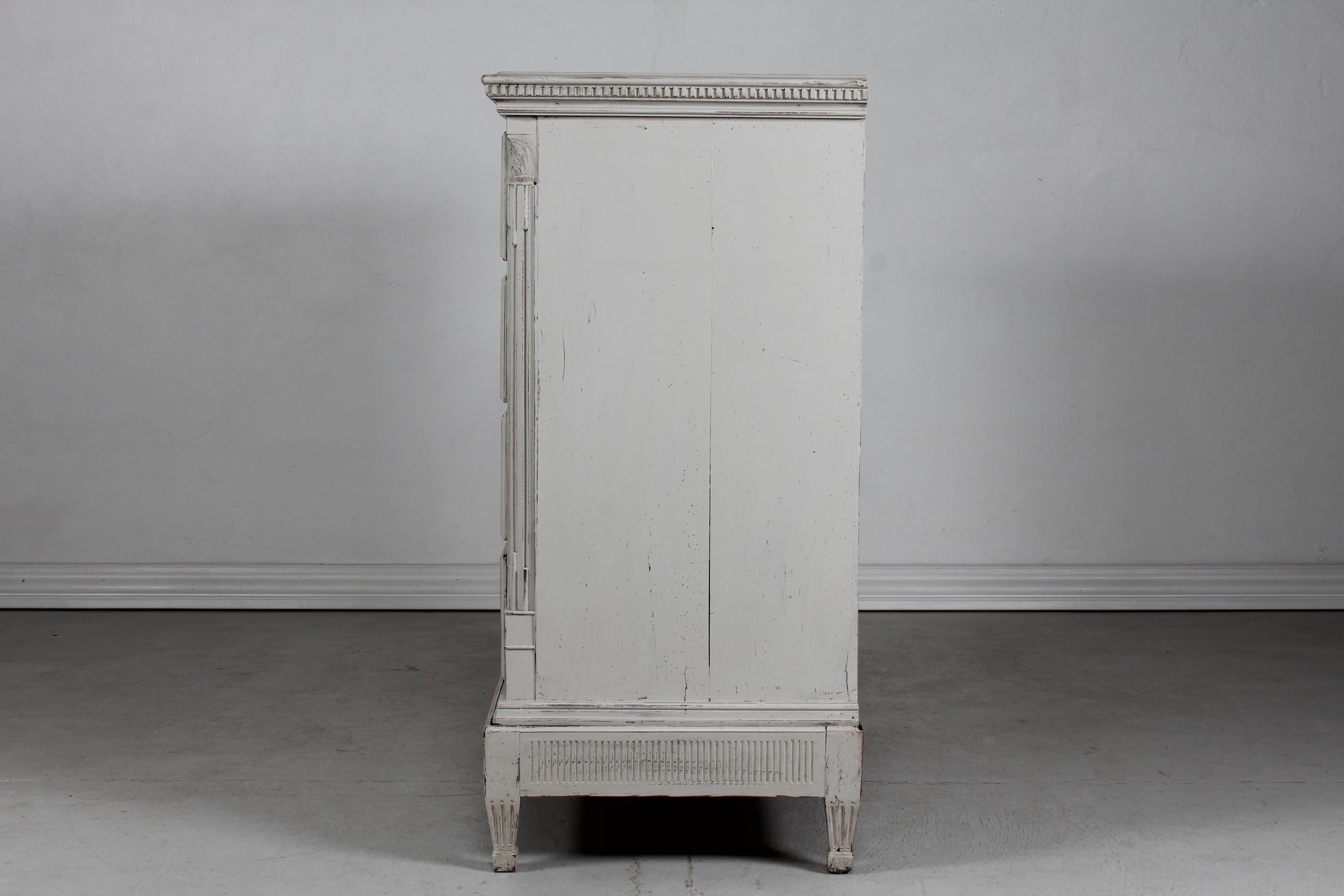Danish Louis XVI Style Chest of Drawers with Gray Paint and Patina, 19th Century For Sale 10