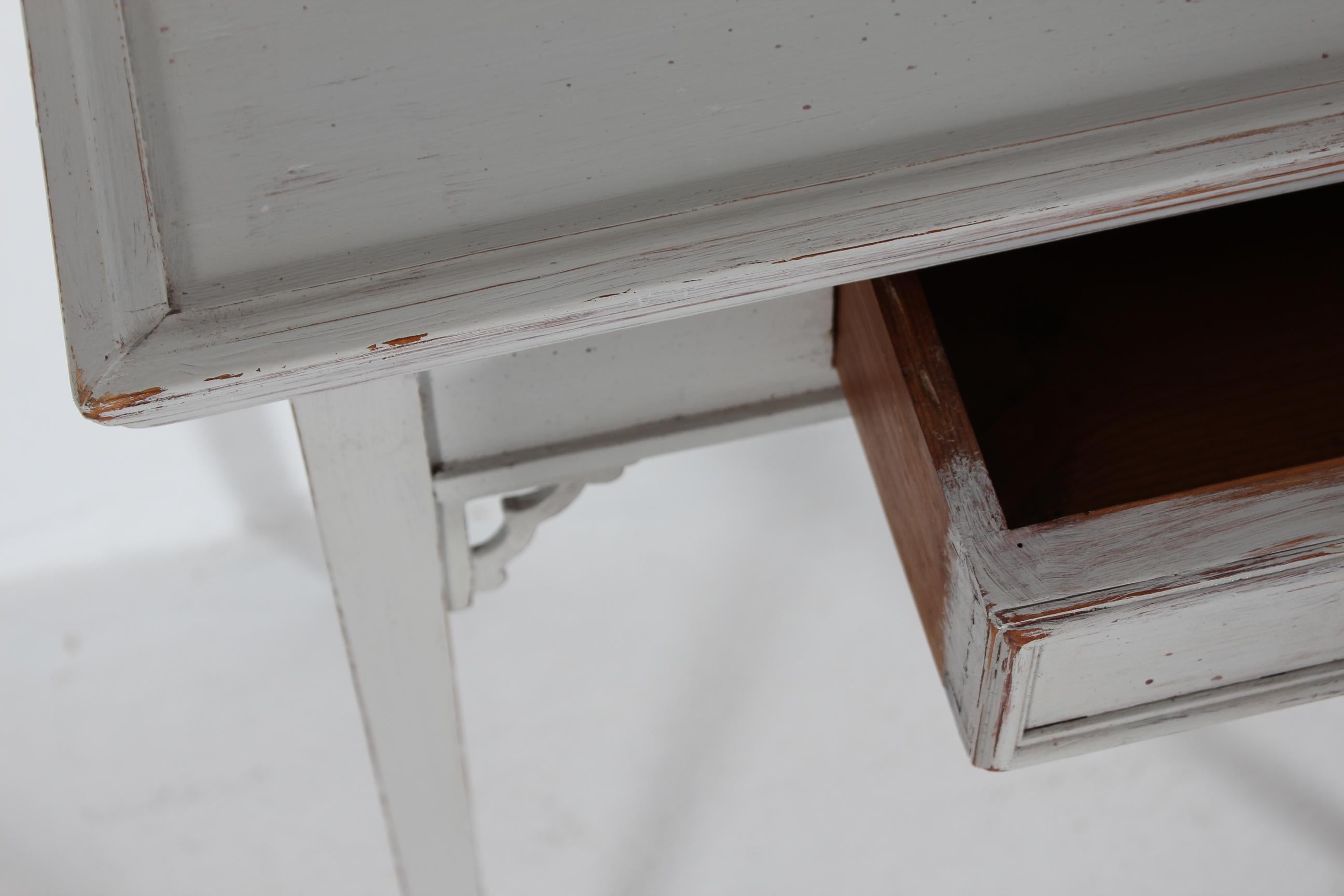 Danish Louis XVI Style Side Table with Drawer, Pine with Gray Paint circa 1900 In Good Condition For Sale In Silkeborg, Silkeborg