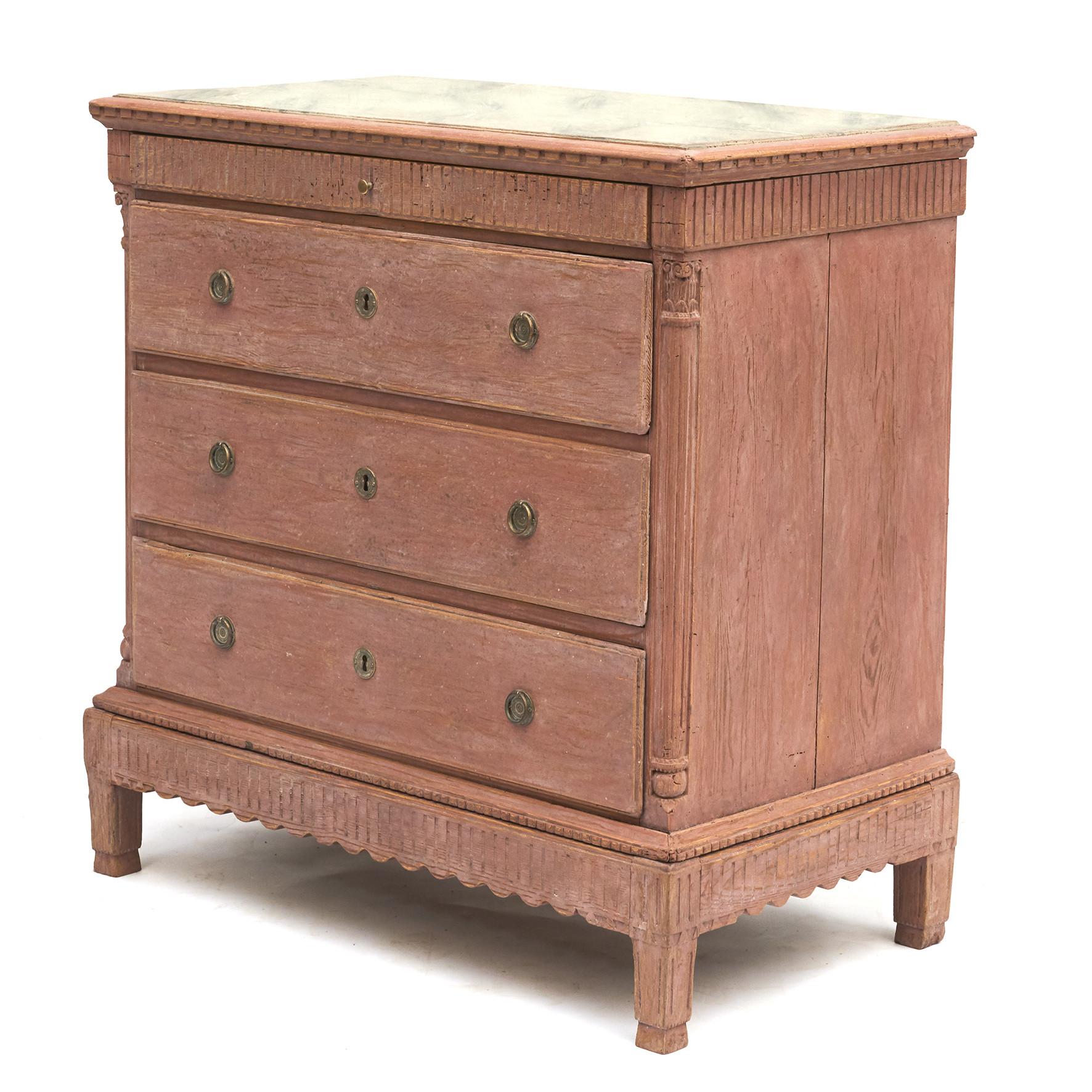 Danish Louis XVI Three-Drawer Commode In Good Condition In Kastrup, DK