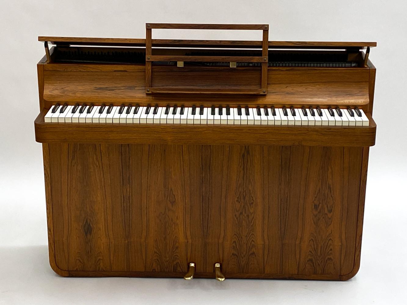 Dänisches Louis Zwicki Palisander-Klavier, ca. 1950er Jahre (Mitte des 20. Jahrhunderts) im Angebot