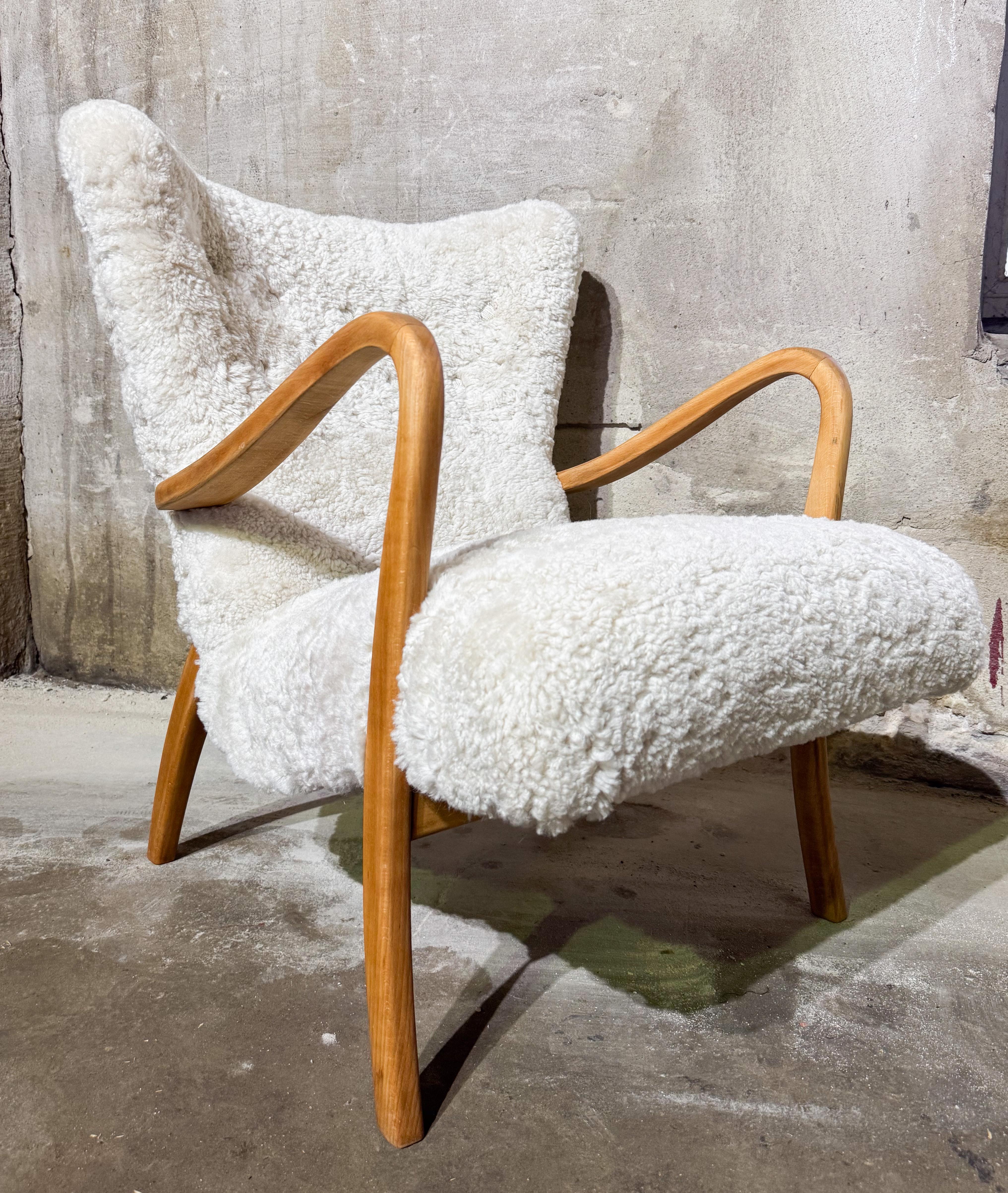 Danish Lounge Chair Beech and Upholstered Sheepskin - Scandinavian Modern 1940s For Sale 10