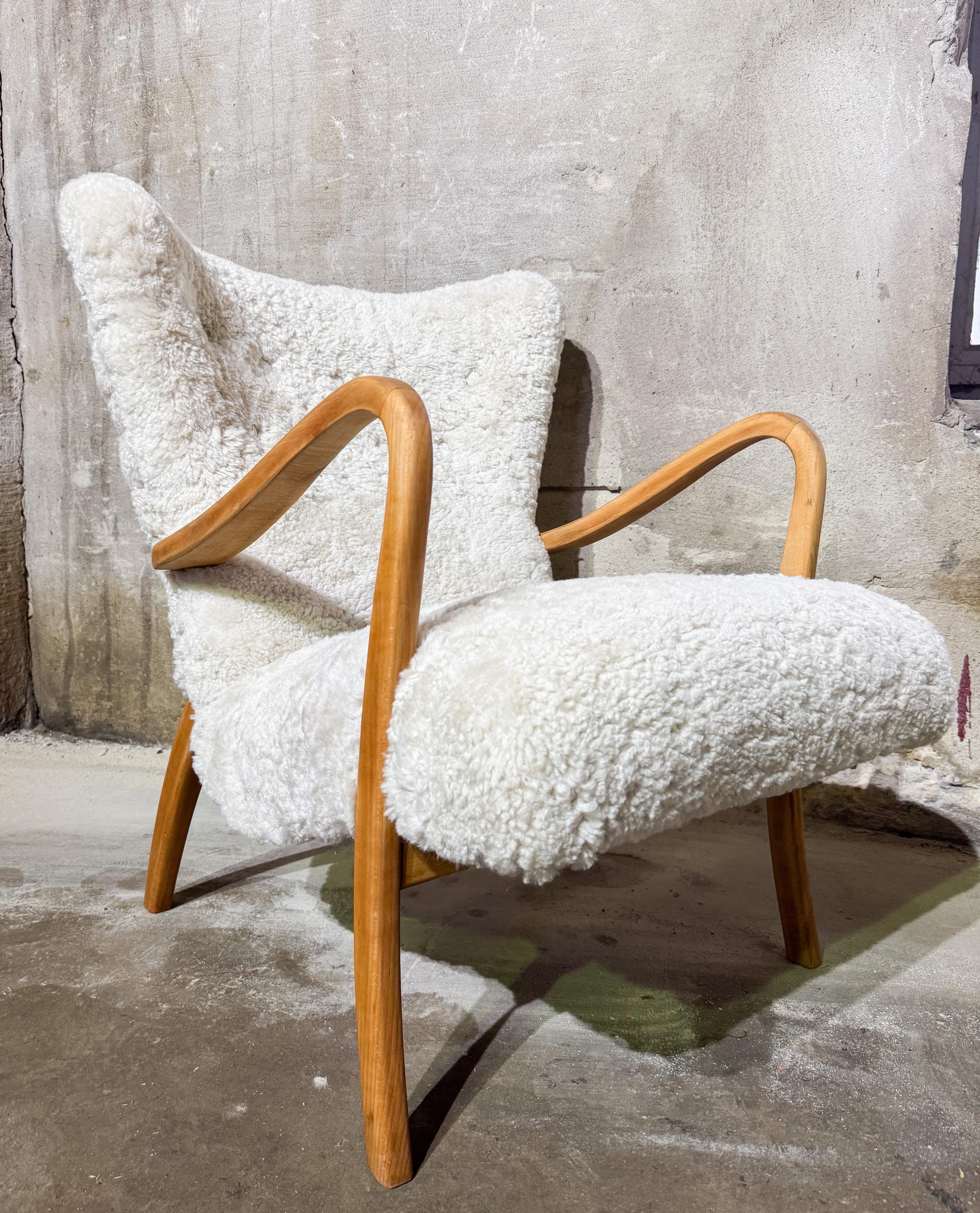 Danish Lounge Chair Beech and Upholstered Sheepskin - Scandinavian Modern 1940s For Sale 12