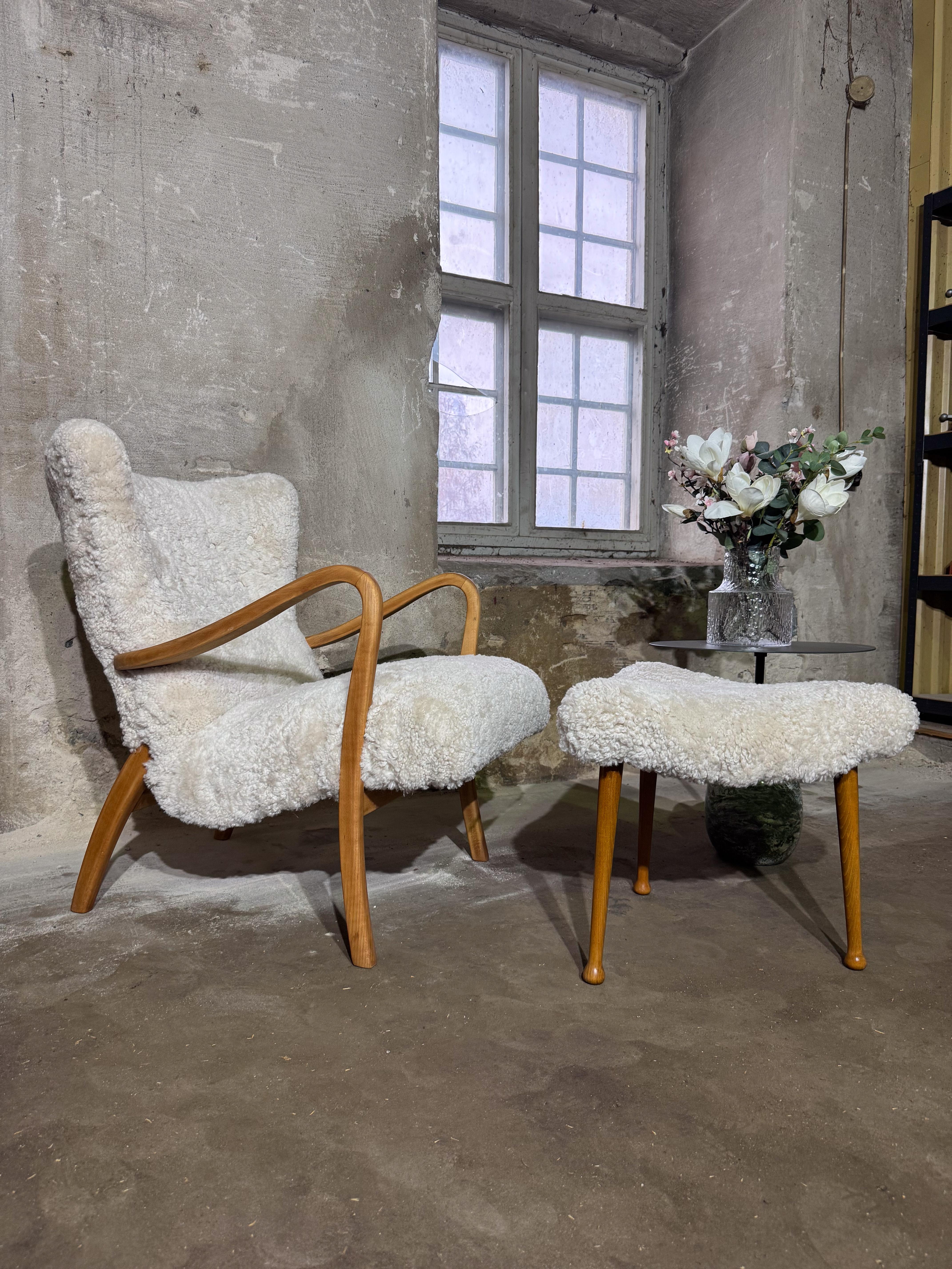 Mid-20th Century Danish Lounge Chair Beech and Upholstered Sheepskin - Scandinavian Modern 1940s For Sale