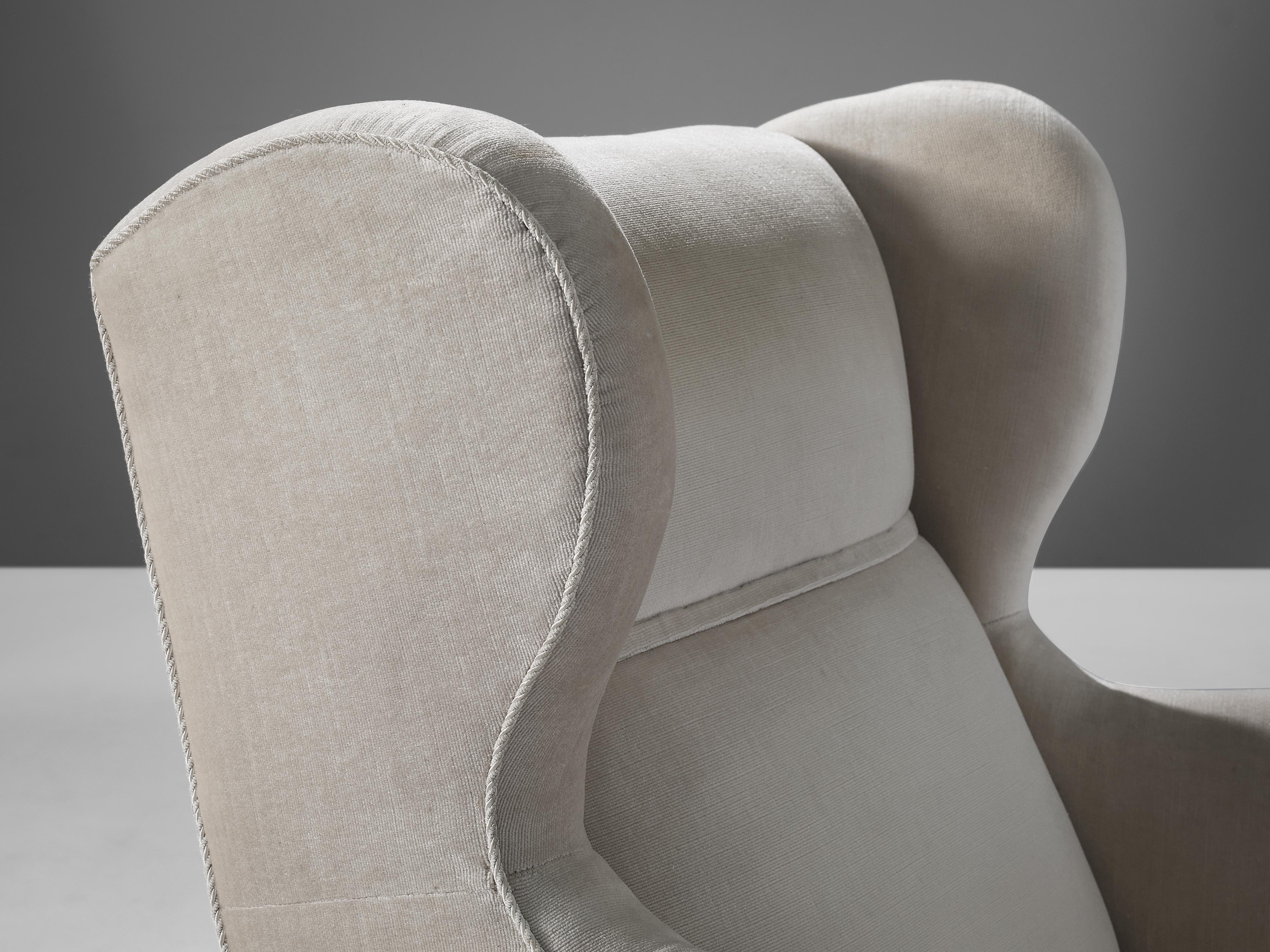 Danish Lounge Chair in Off-White Velvet For Sale 1