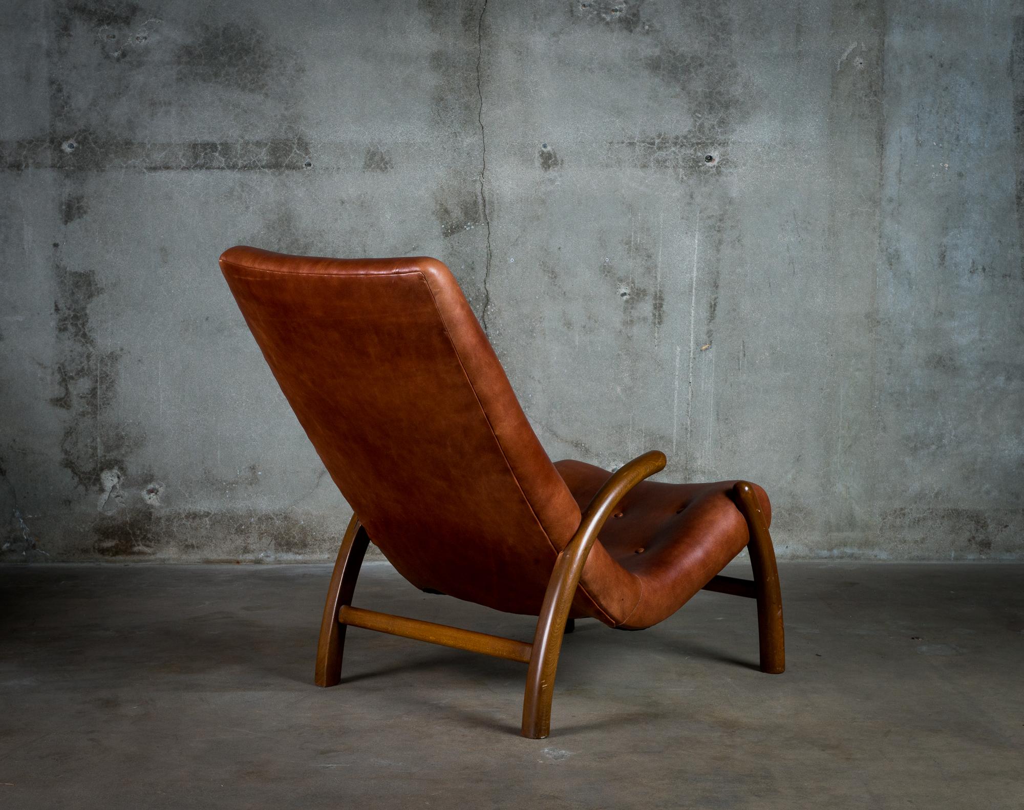 Danish Lounge Chair in Leather 1