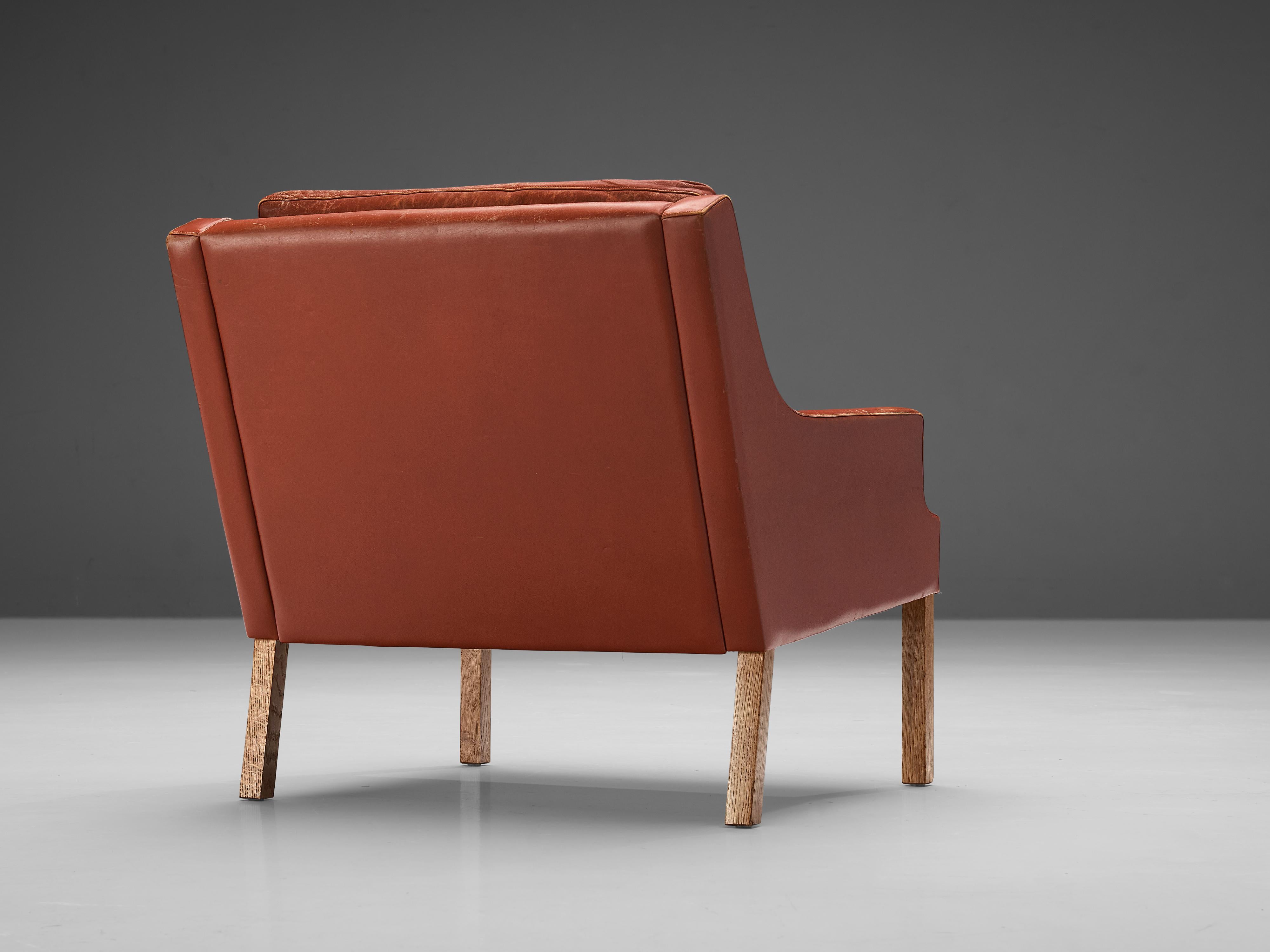 Danish Lounge Chair in Oak and Patinated Red Leather  For Sale 1