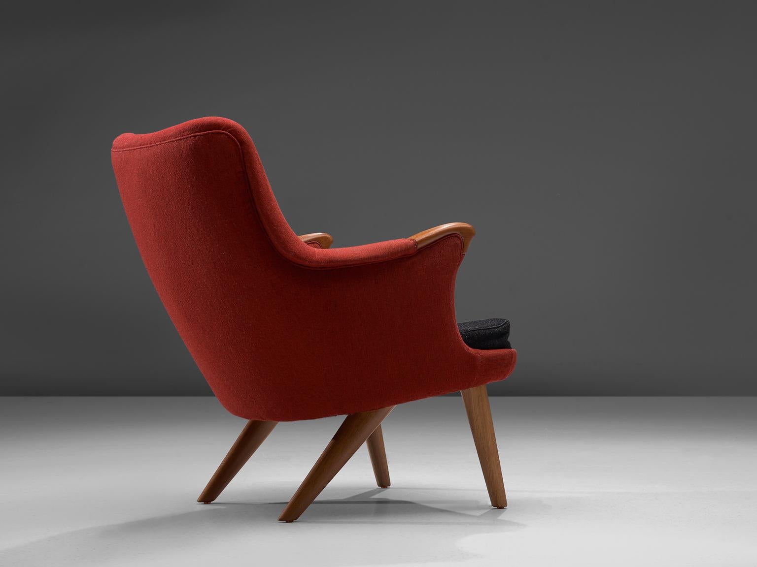 Danish Lounge Chair in Oak and Red Fabric, 1960s In Good Condition In Waalwijk, NL