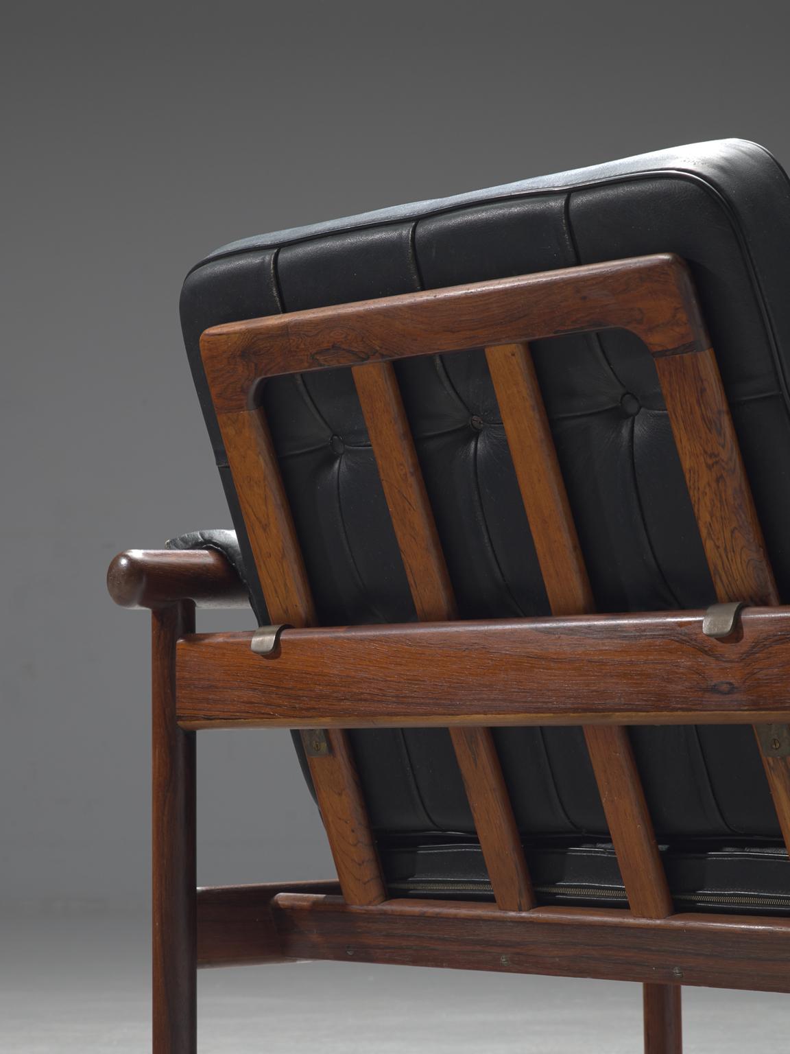 Mid-20th Century Illum Wikkelsø Lounge Chair in Original Black Leather and Rosewood, 1960s